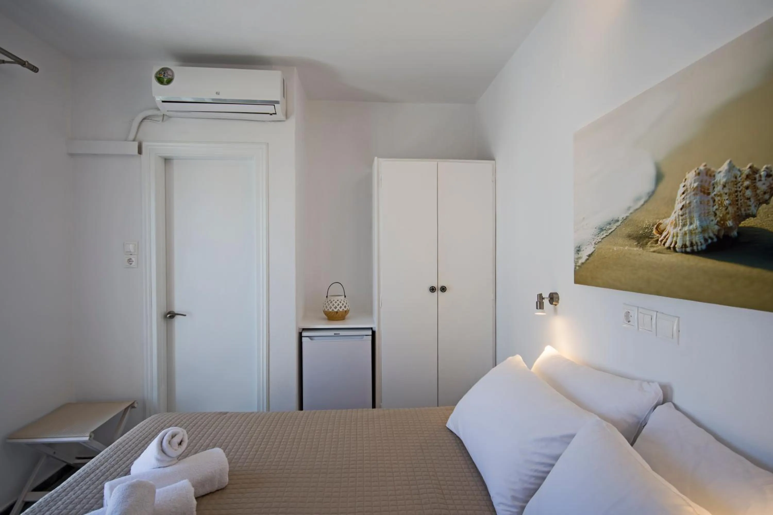 Photo of the whole room in Ioanna's House