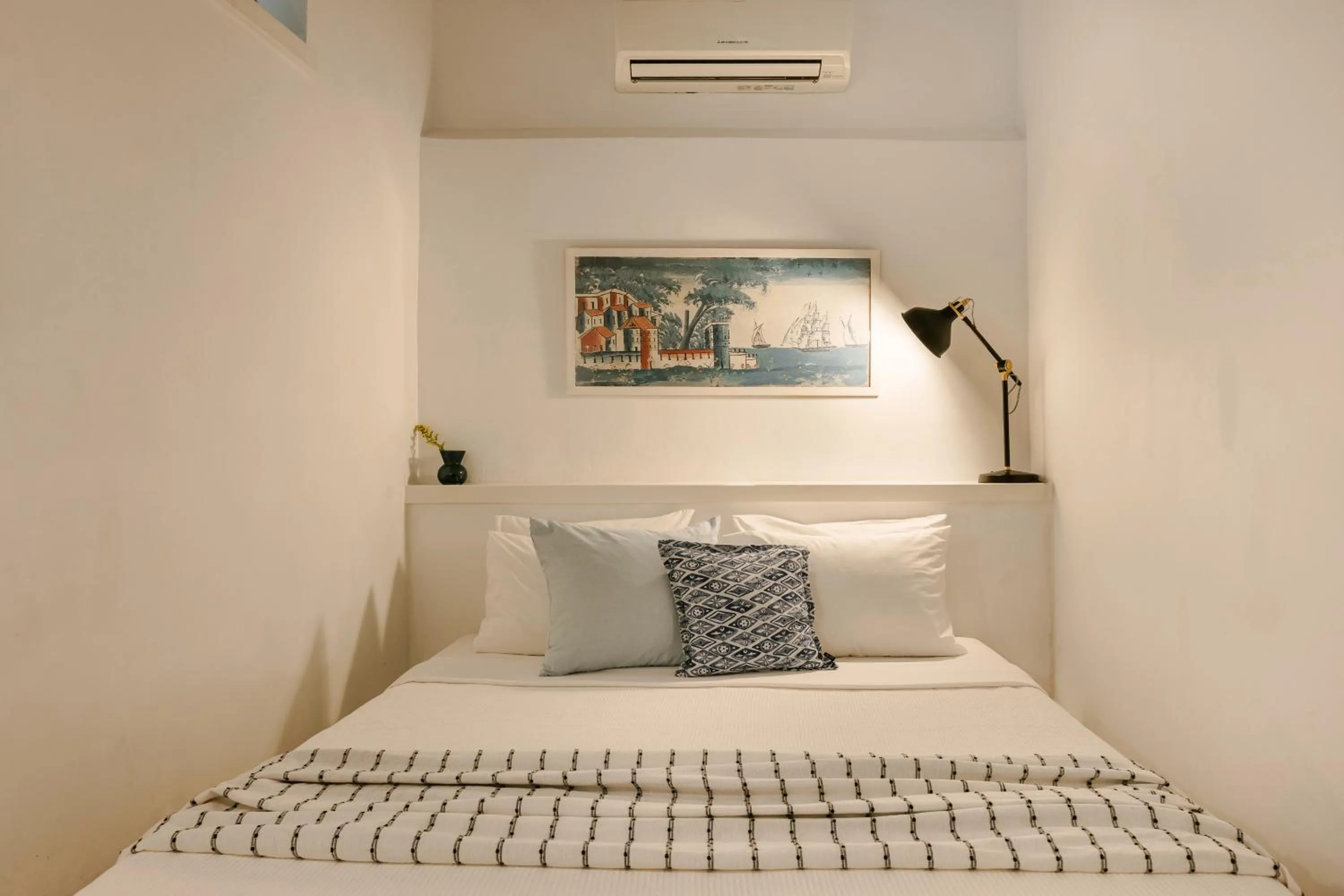 Bedroom, Bed in Hydra Hotel