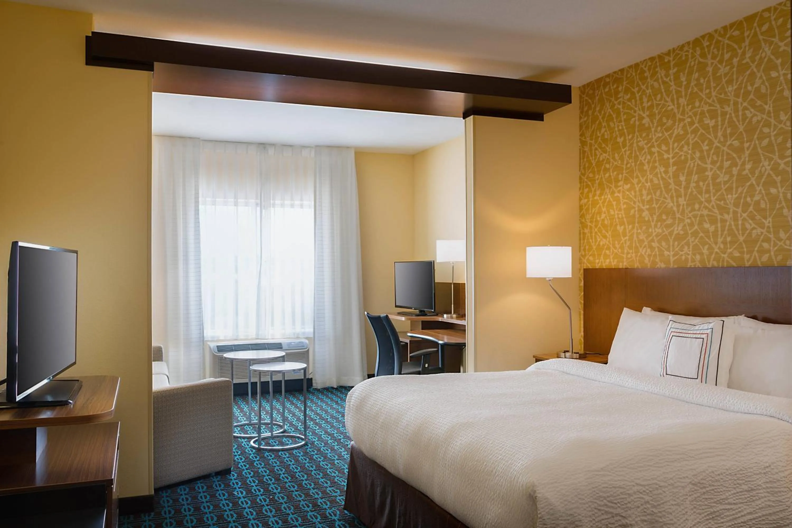 Photo of the whole room, Bed in Fairfield Inn & Suites by Marriott Dallas West/I-30