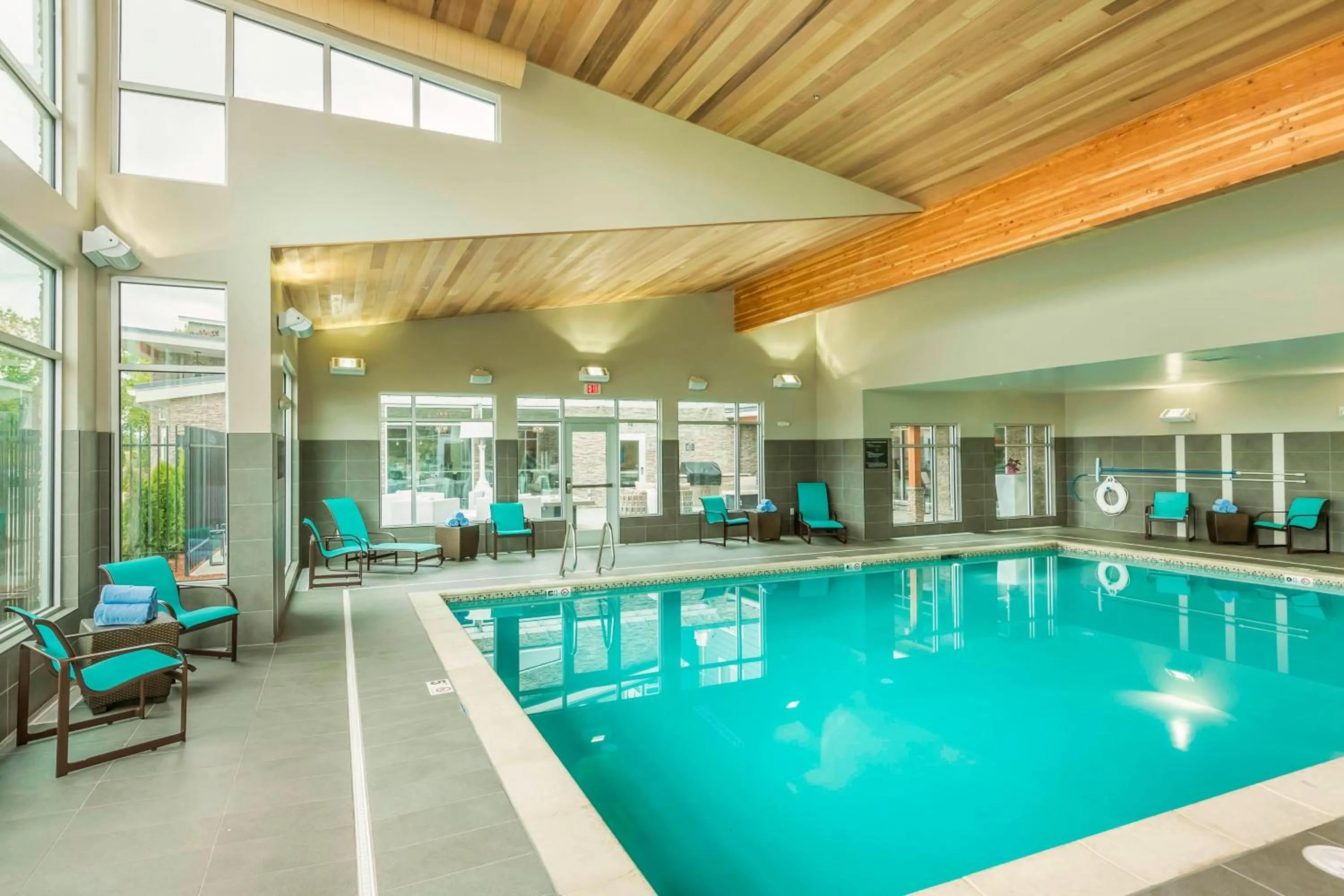Swimming pool in Residence Inn by Marriott Portland Hillsboro/Brookwood