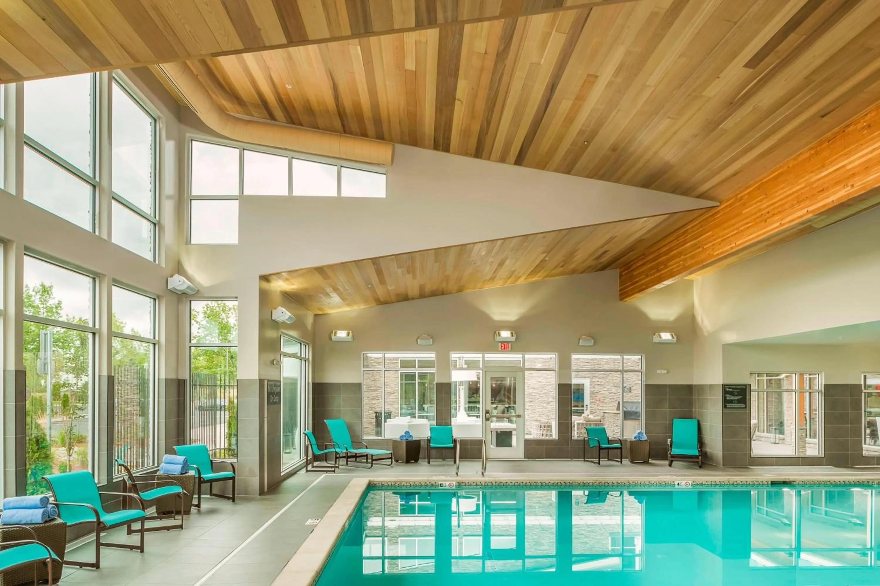 Swimming pool in Residence Inn by Marriott Portland Hillsboro/Brookwood