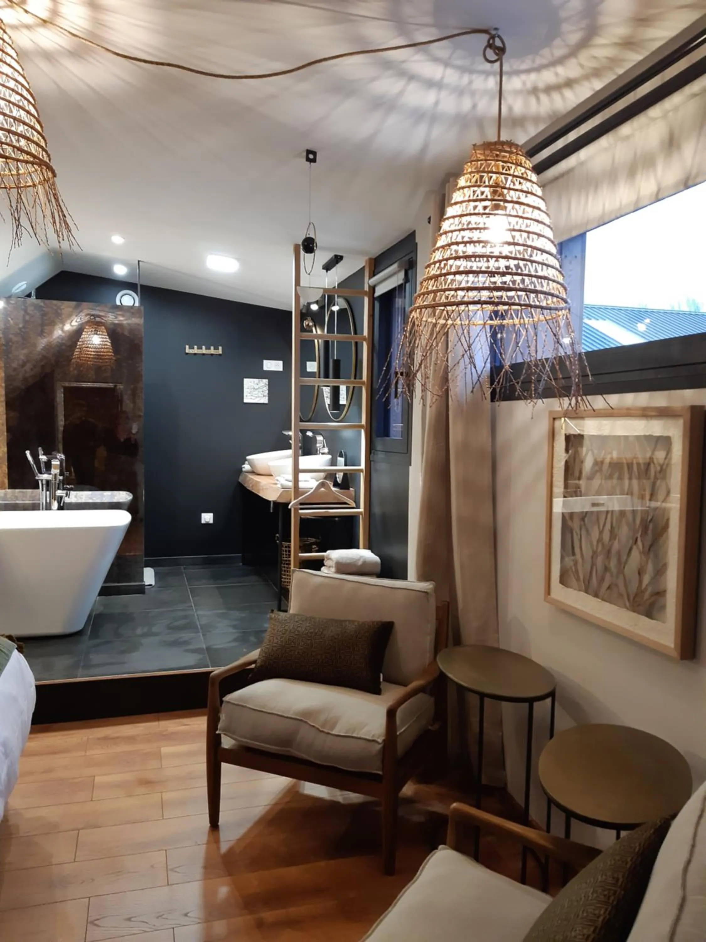 Photo of the whole room in Chambres D´Hôtes Herbes Folles