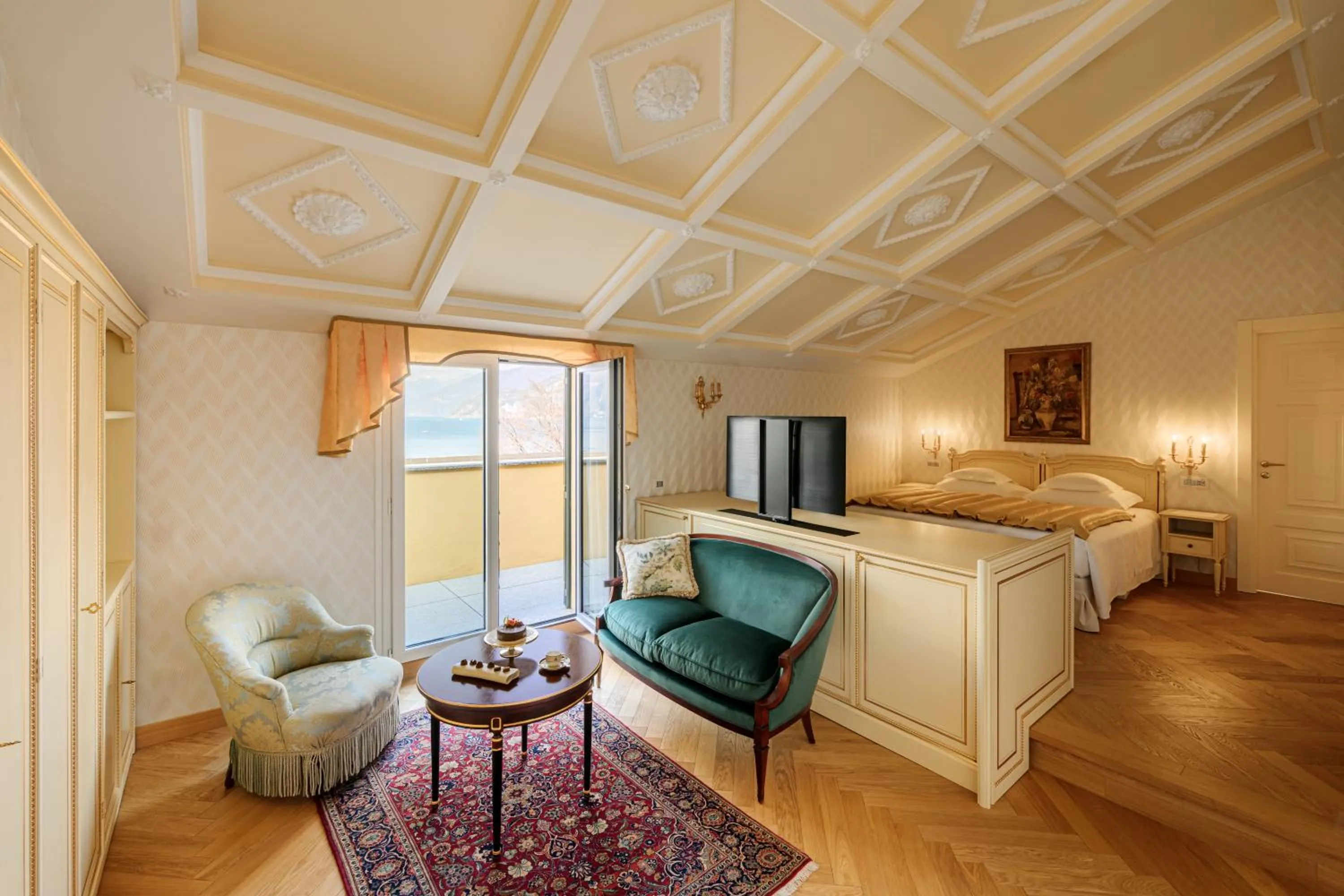 Bed in Grand Hotel Villa Serbelloni - A Legendary Hotel