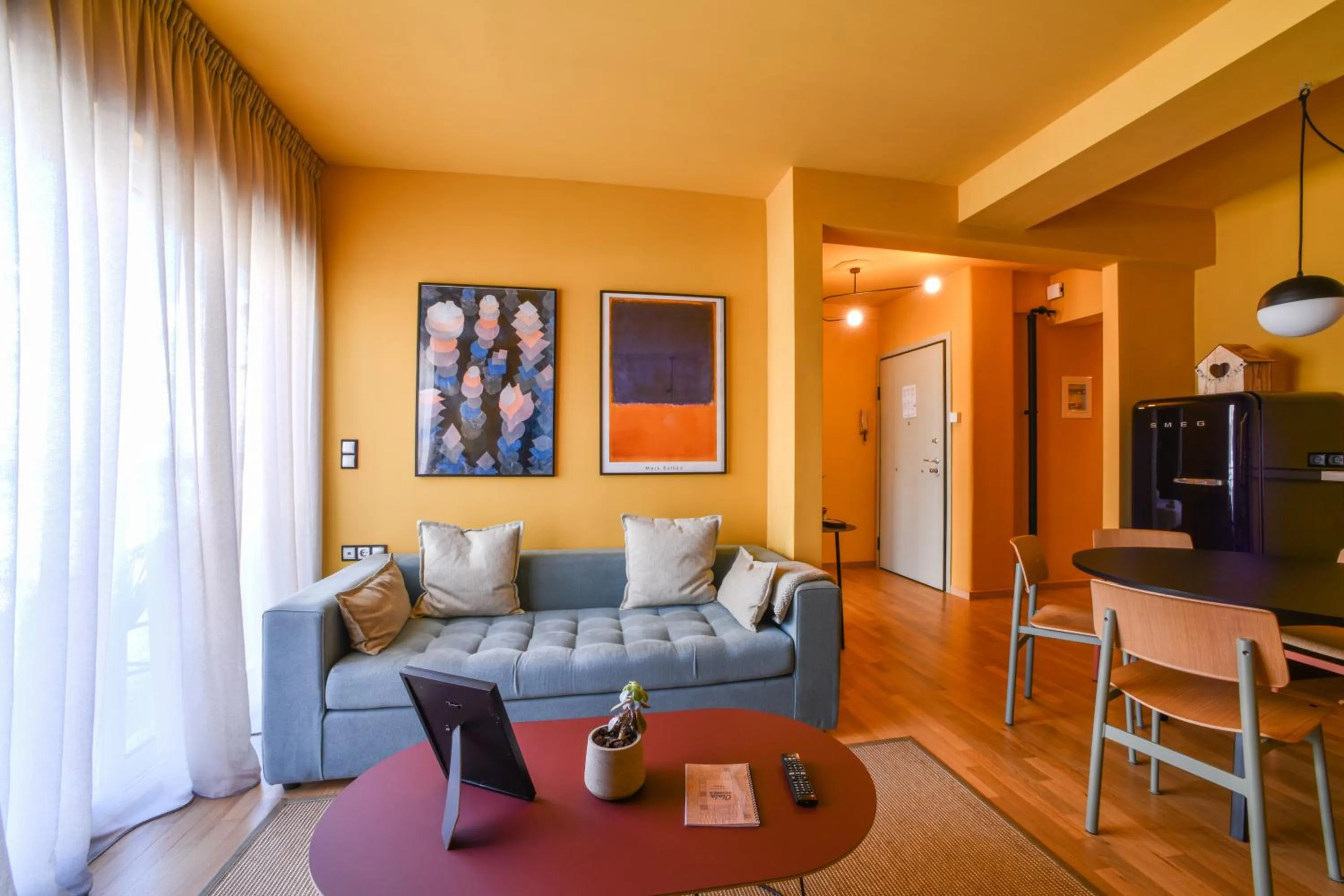 Living room in Kolonaki Boutique Apartments by Olala Homes