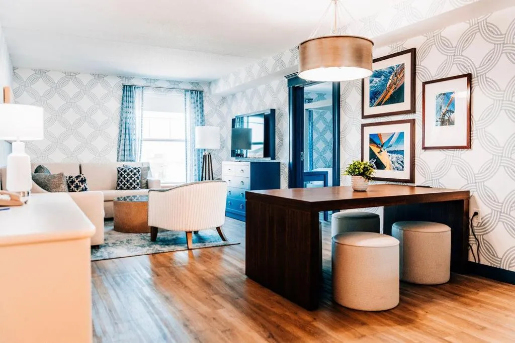 Living room in Salem Waterfront Hotel & Suites
