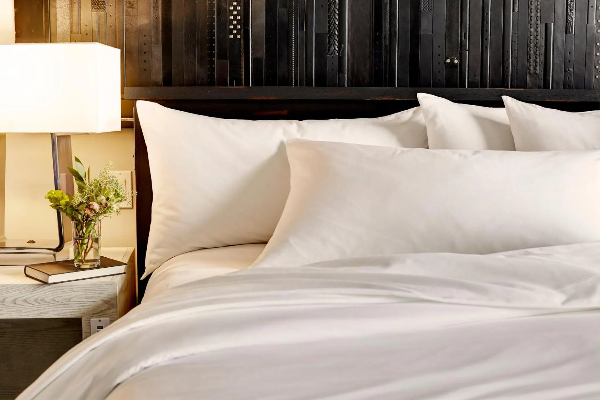 Photo of the whole room, Bed in Archer Hotel Austin