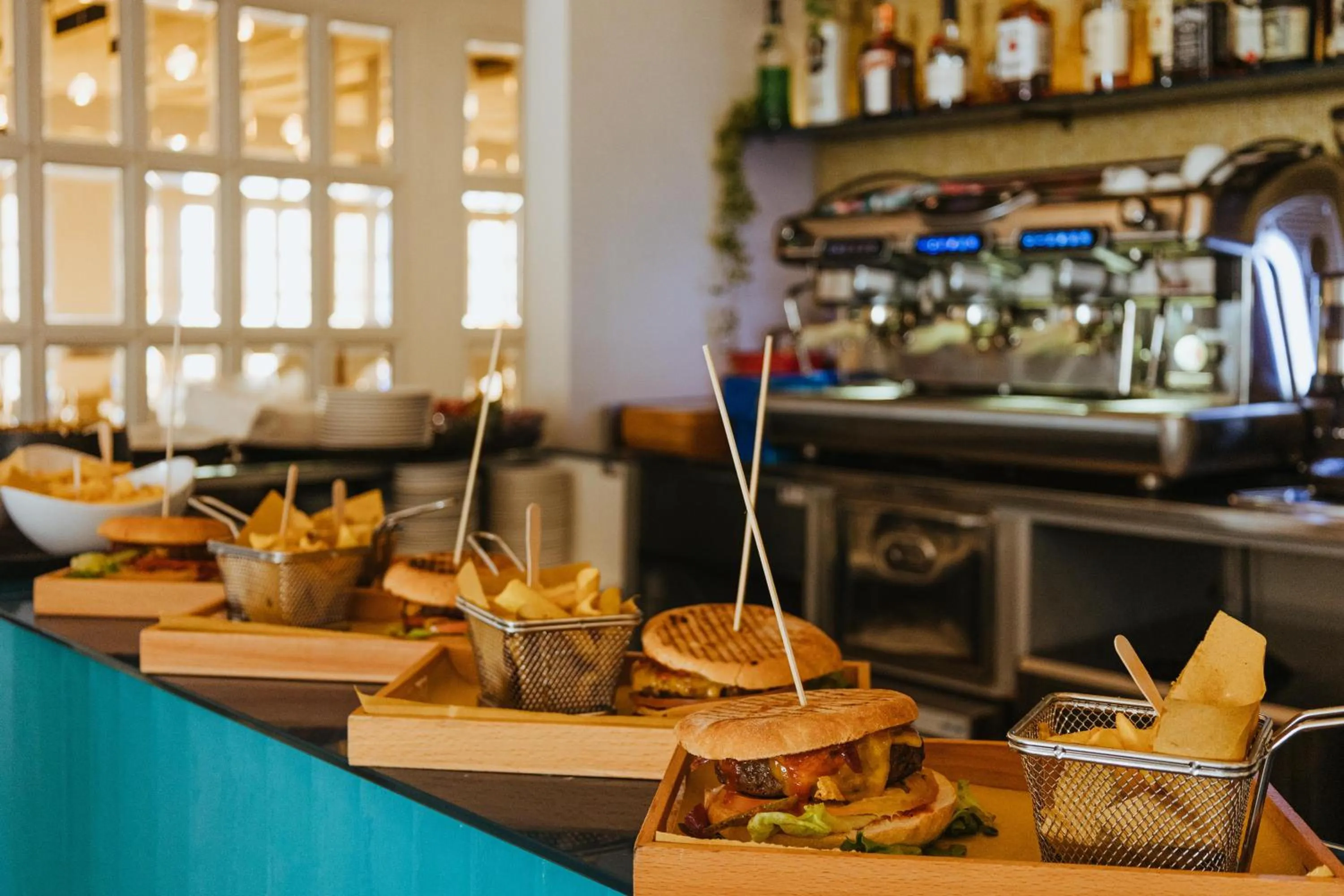 Restaurant/places to eat in Grand Hotel Riviera - CDSHotels