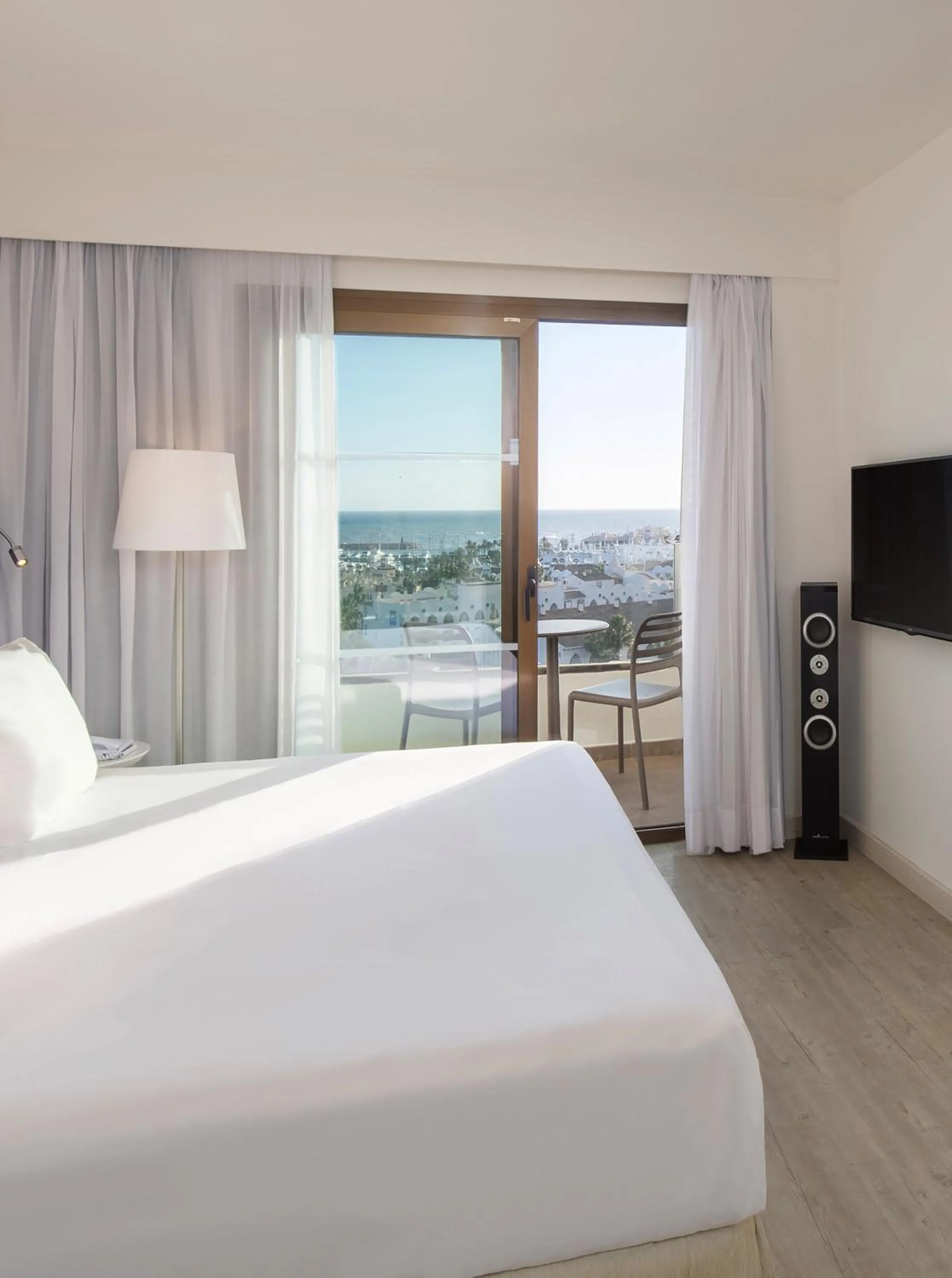 Bed in Hotel Ocean House Costa del Sol, Affiliated by Meliá