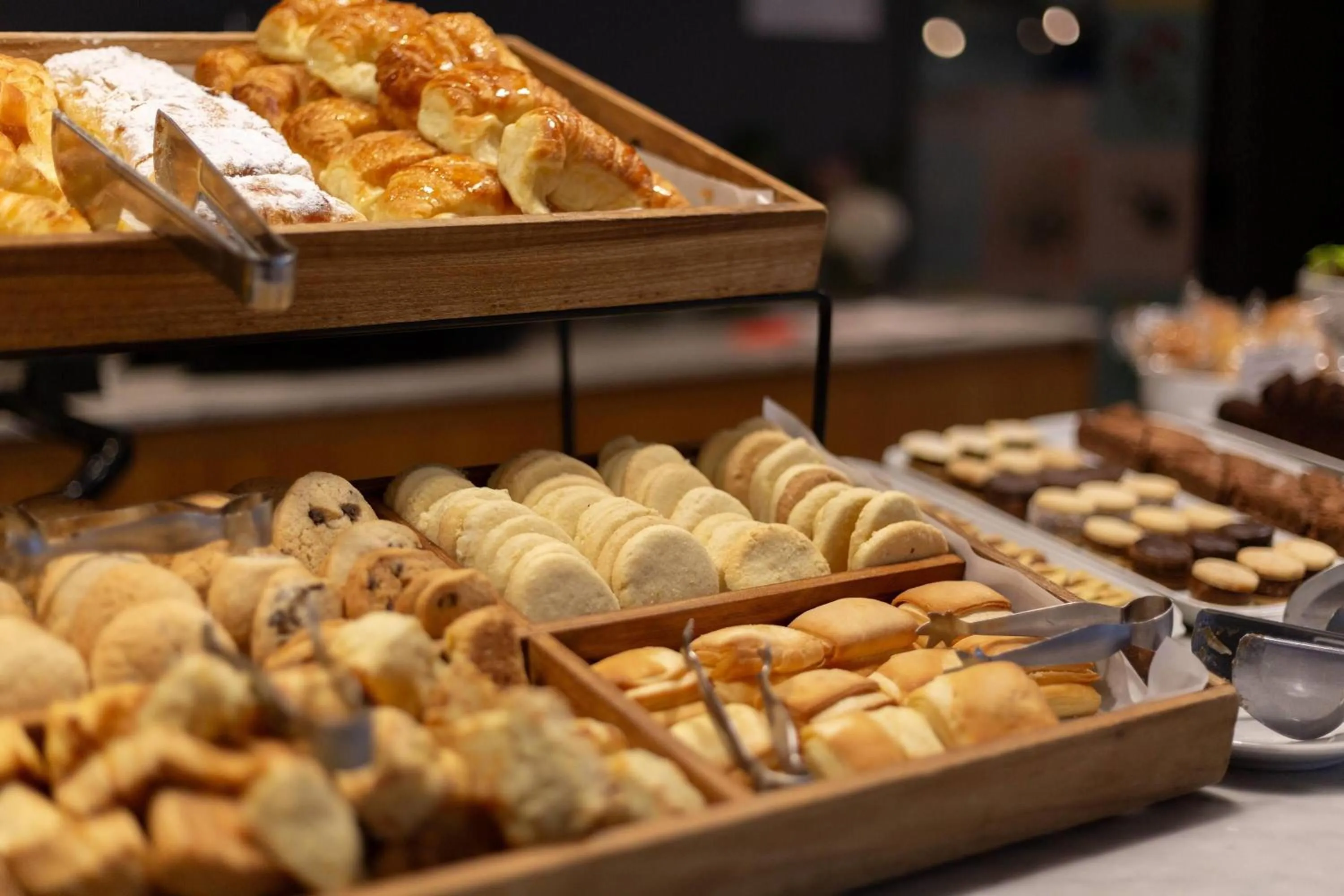 Restaurant/places to eat in Dazzler by Wyndham Polo