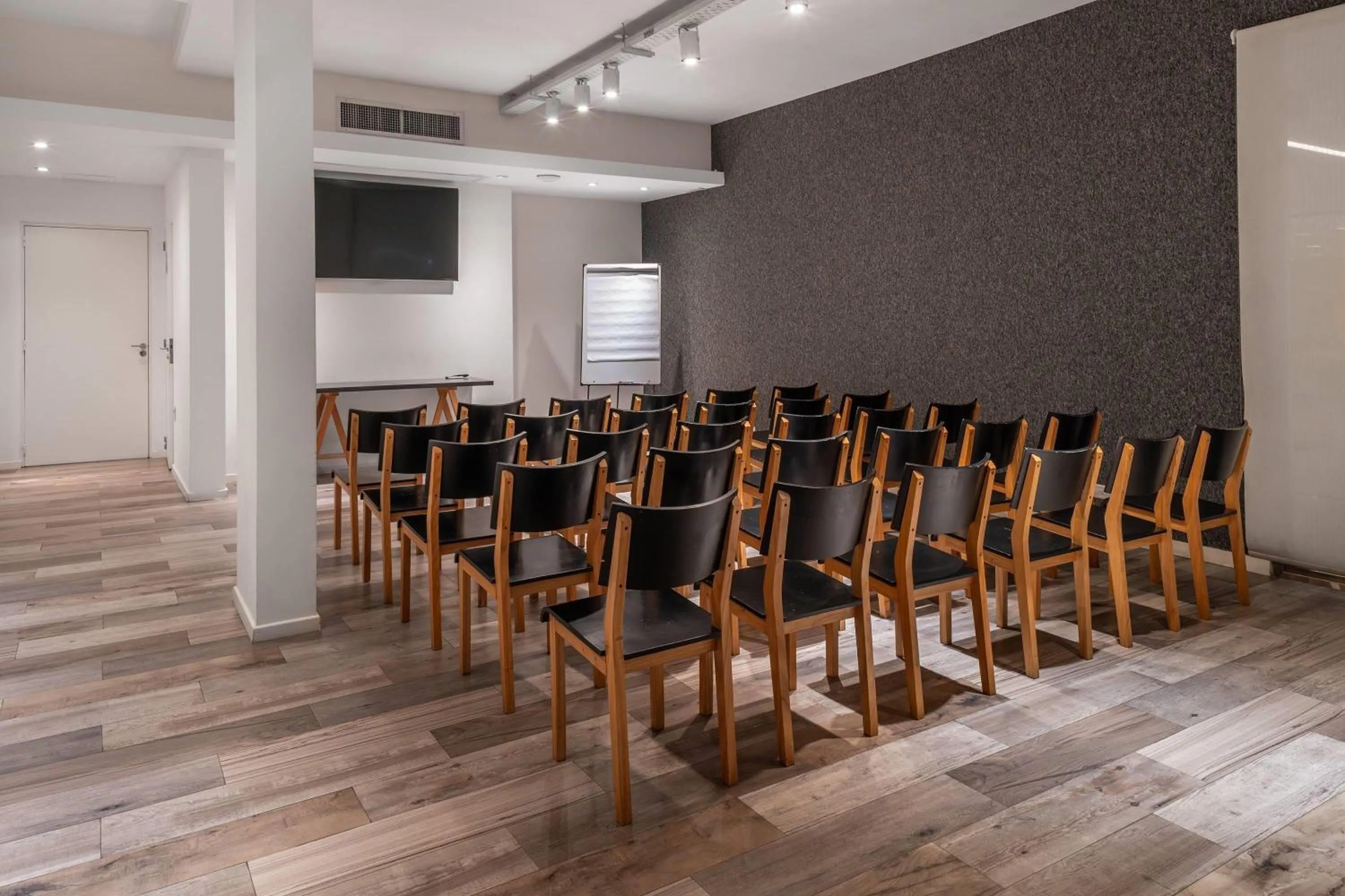 Meeting/conference room in Dazzler by Wyndham Polo