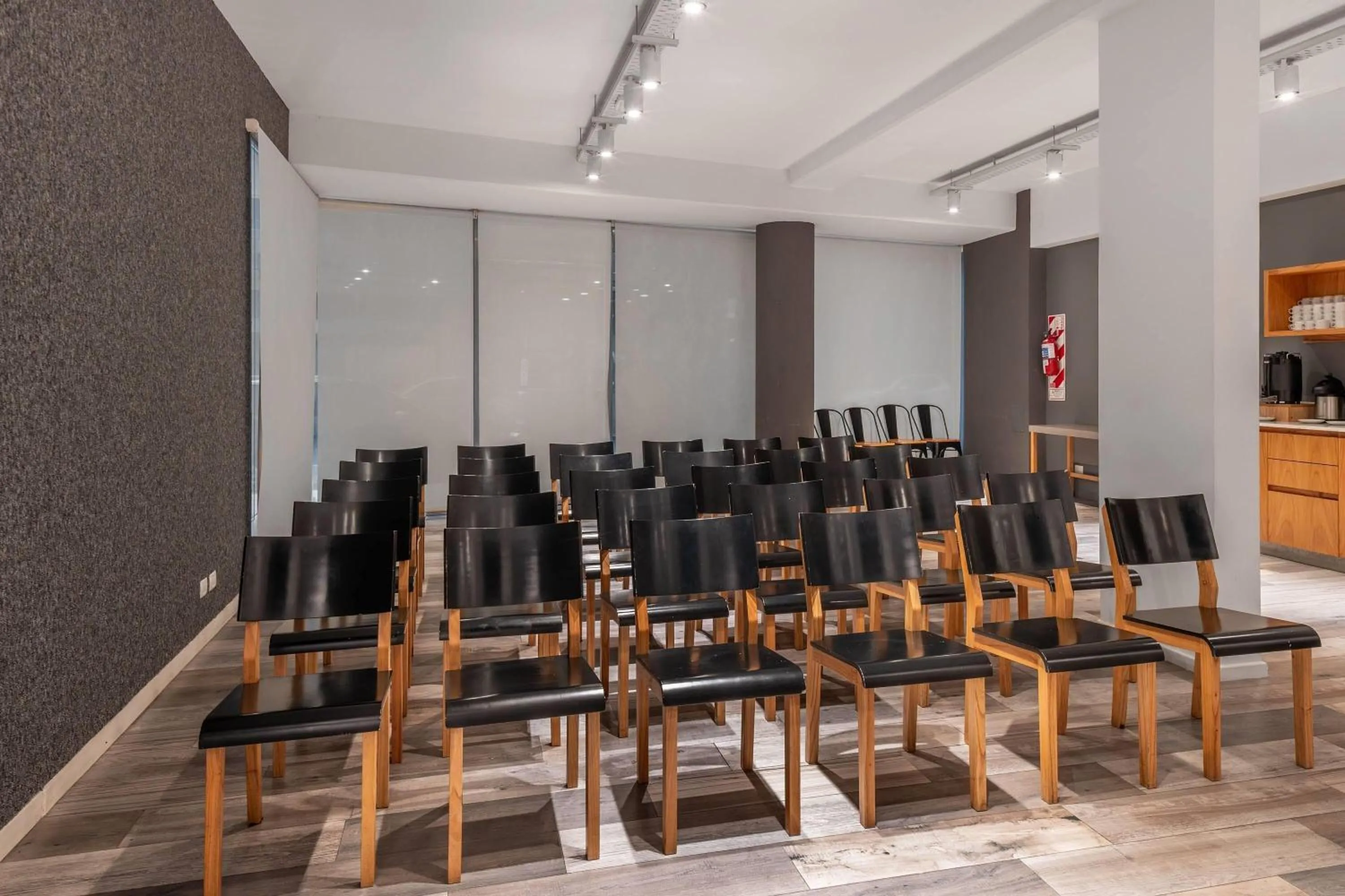 Meeting/conference room in Dazzler by Wyndham Polo