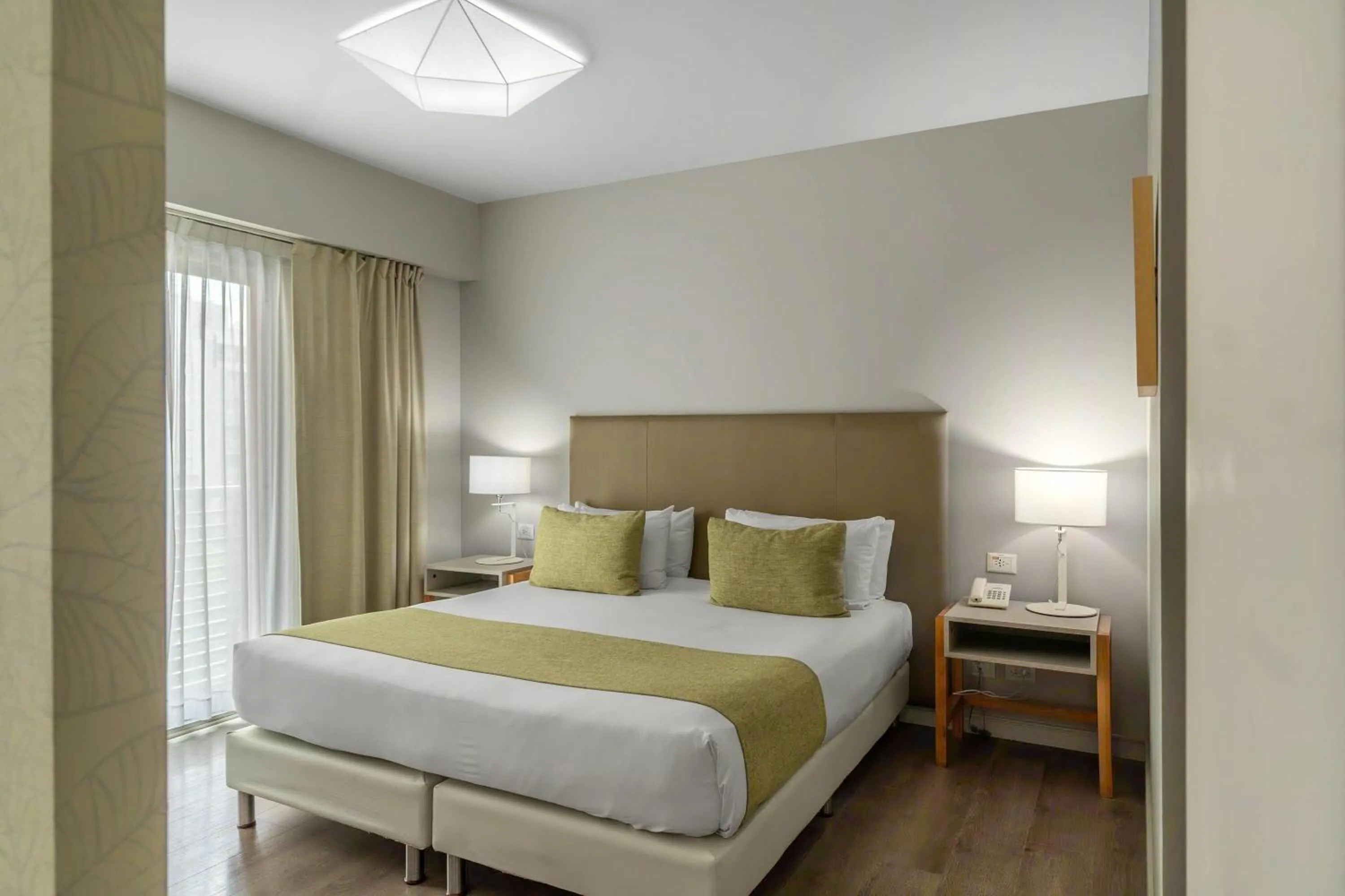 Photo of the whole room, Bed in Dazzler by Wyndham Polo