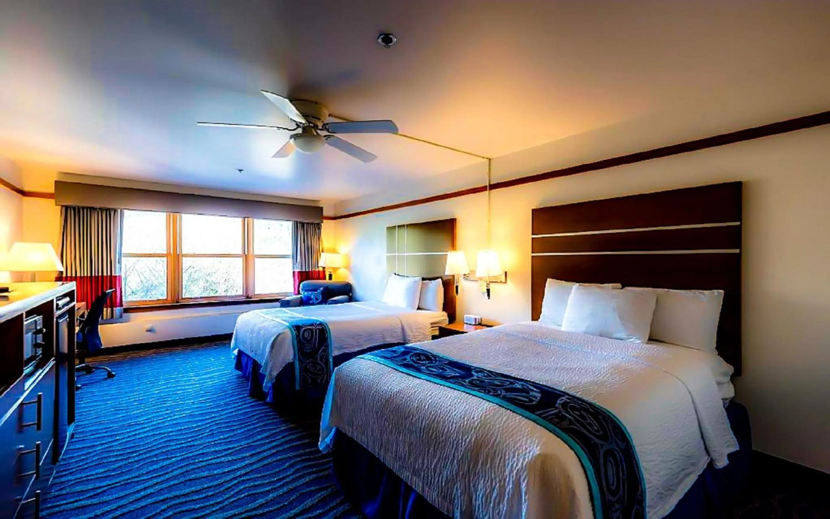 Bedroom in Cape Fox Lodge