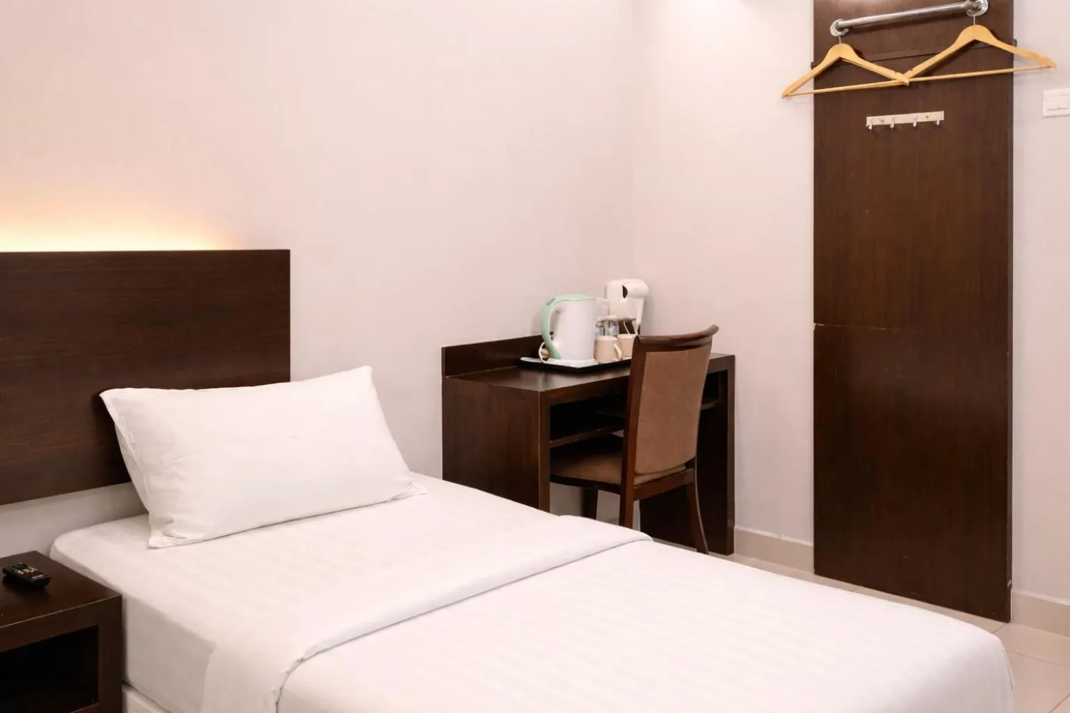 Bed in GM Hotel Metro at Sunway