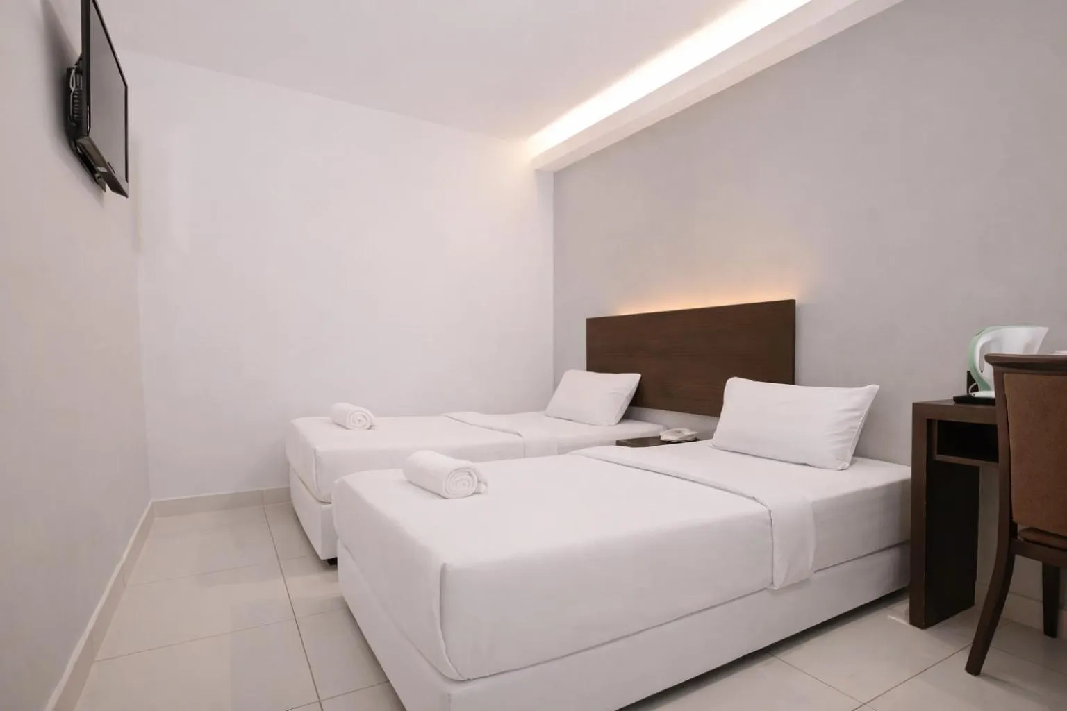 Bed in GM Hotel Metro at Sunway