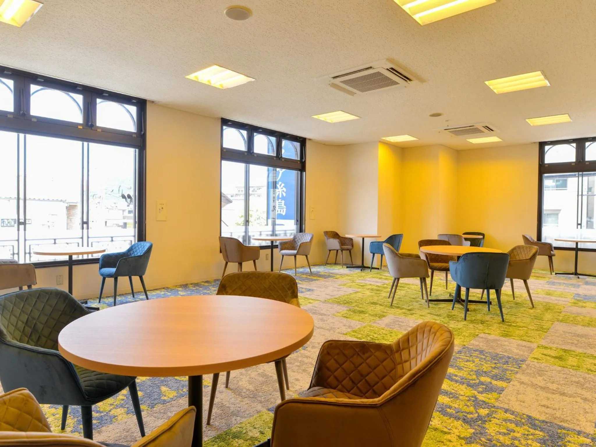 Seating area in Hotel New Gaea Itoshima
