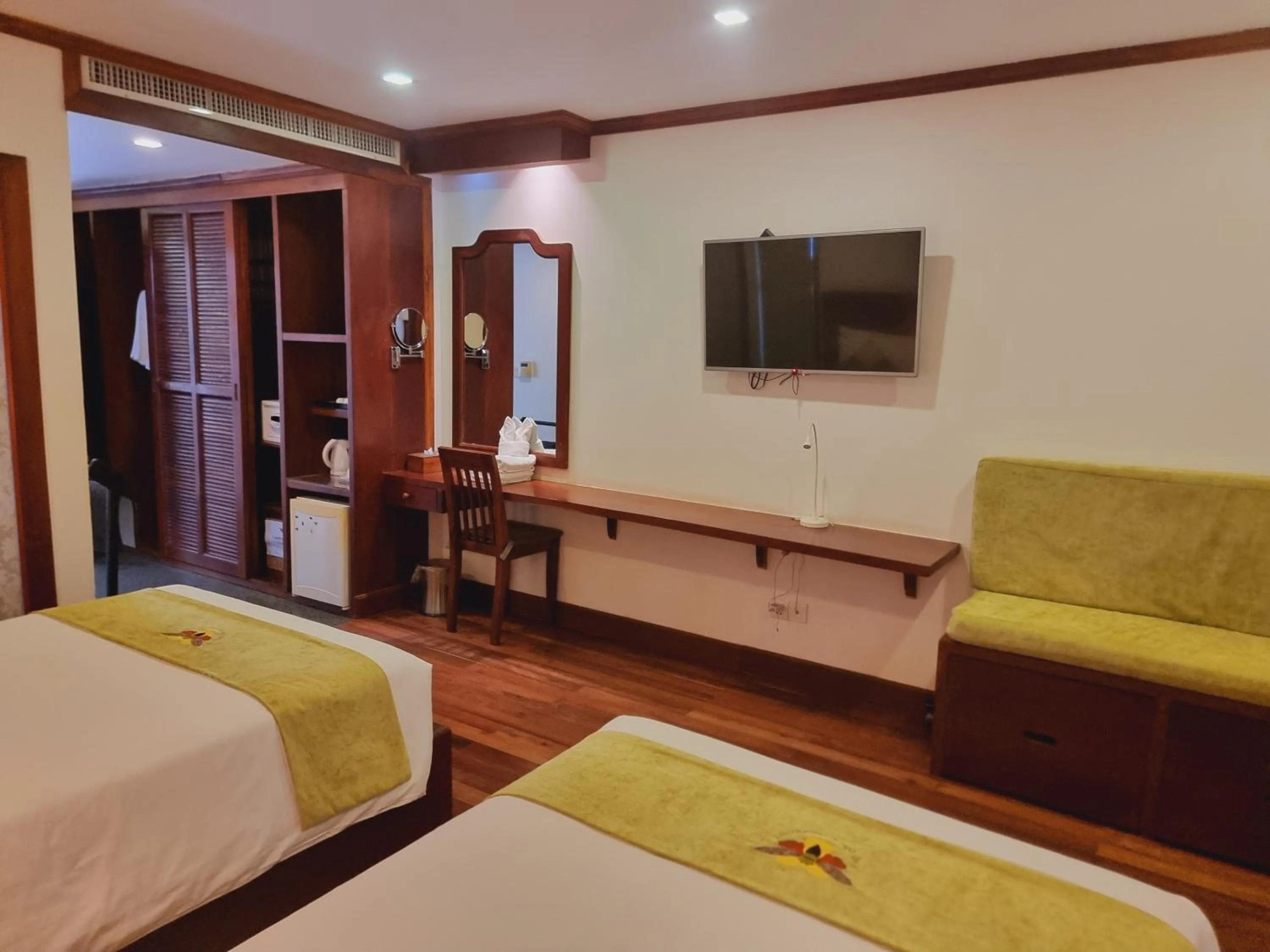 View (from property/room), Bed in Víd Angkor Boutique