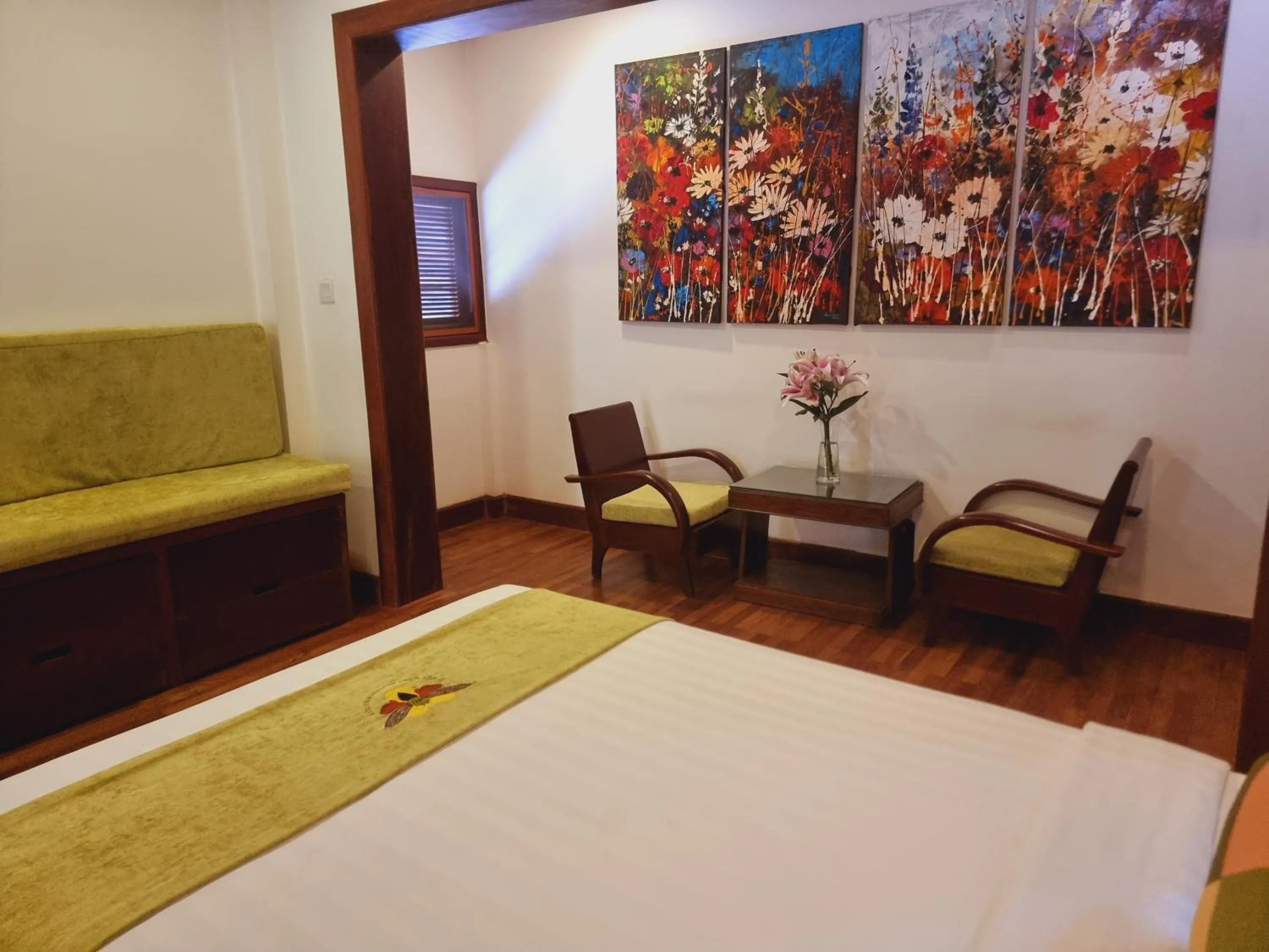 View (from property/room), Bed in Víd Angkor Boutique