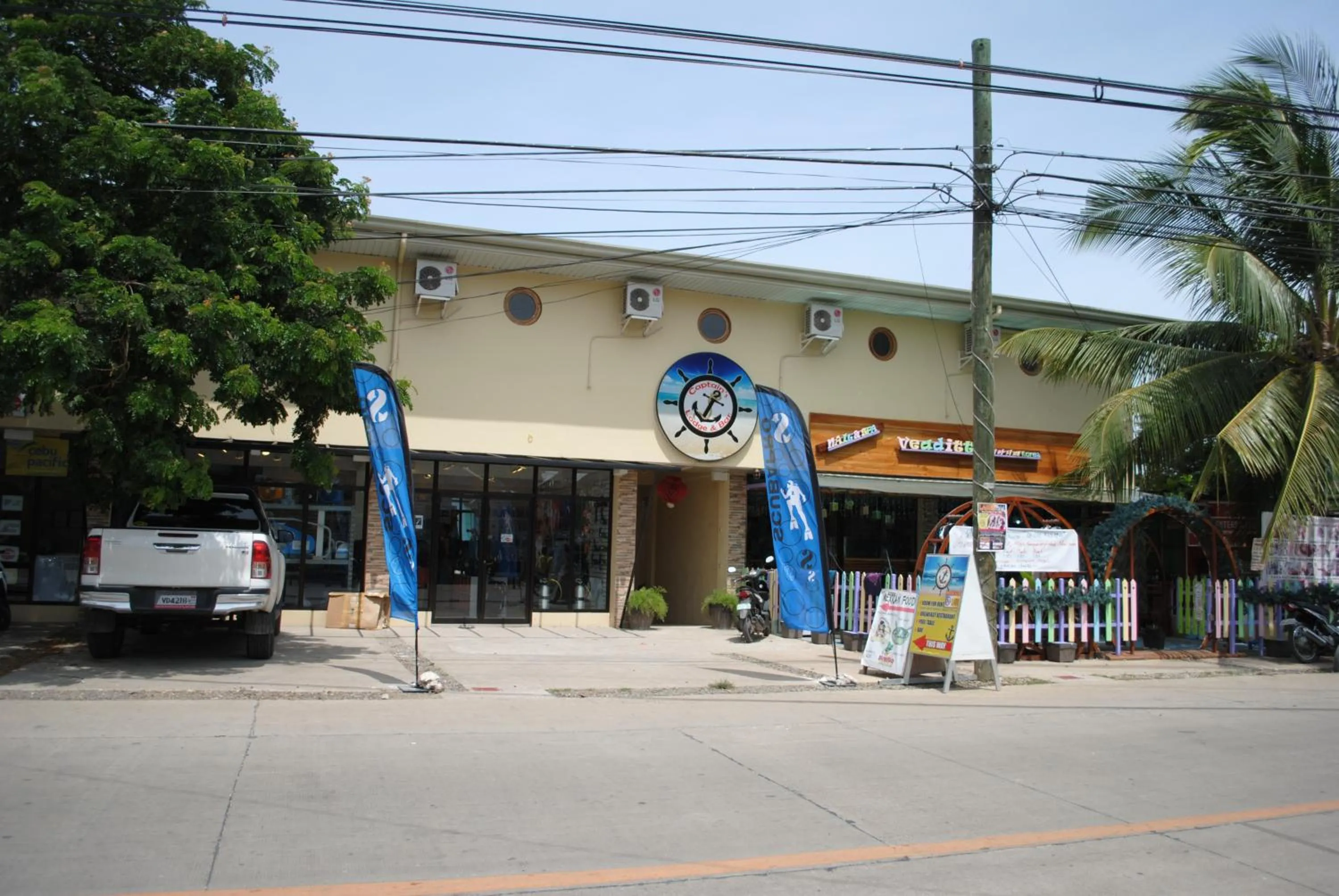Facade/entrance in Captain's Lodge and Bar
