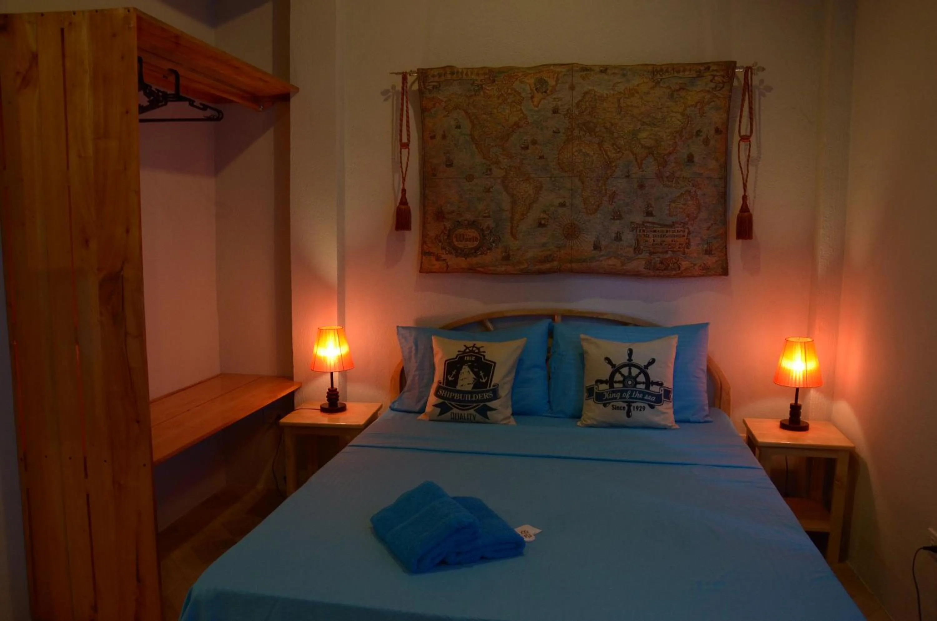 Bed in Captain's Lodge and Bar