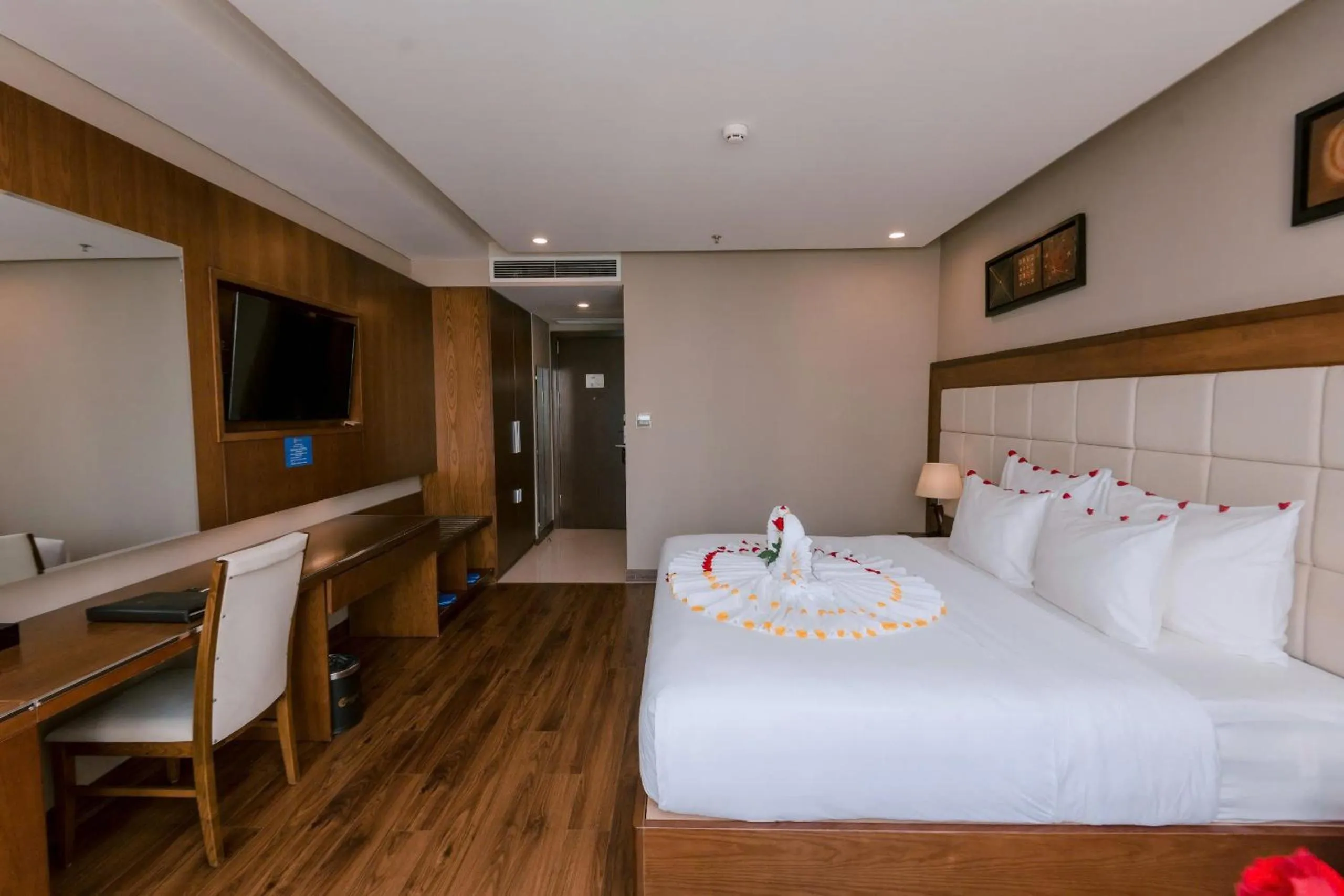 Photo of the whole room, Bed in Grand Sea Hotel Danang