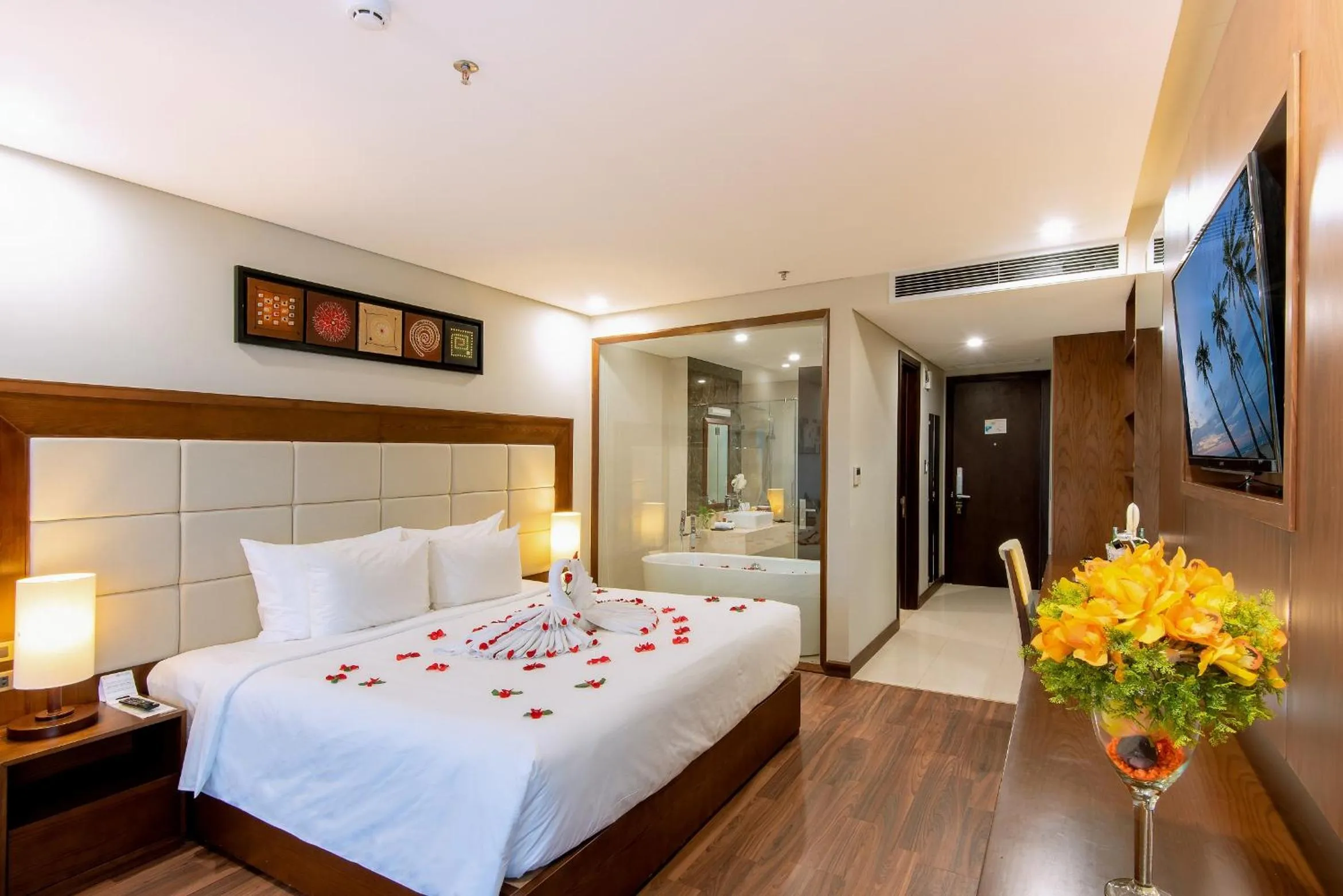 Photo of the whole room, Bed in Grand Sea Hotel Danang