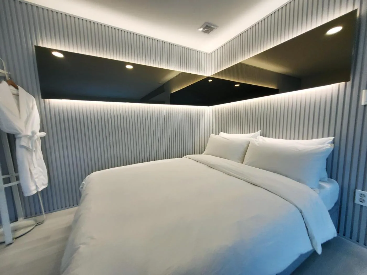 Bed in Penatess Pool Villa