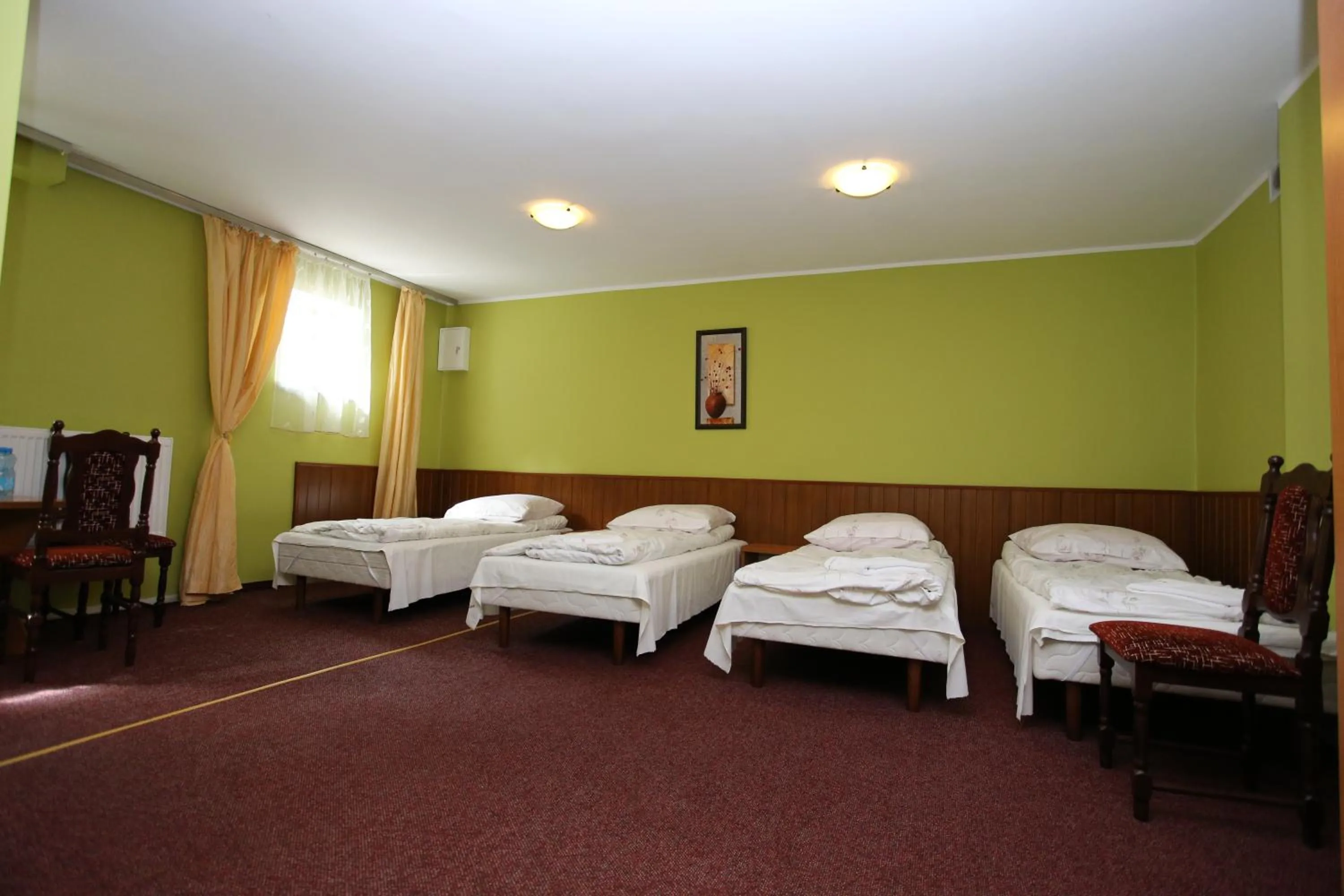 Photo of the whole room, Bed in Hotel Kakadu