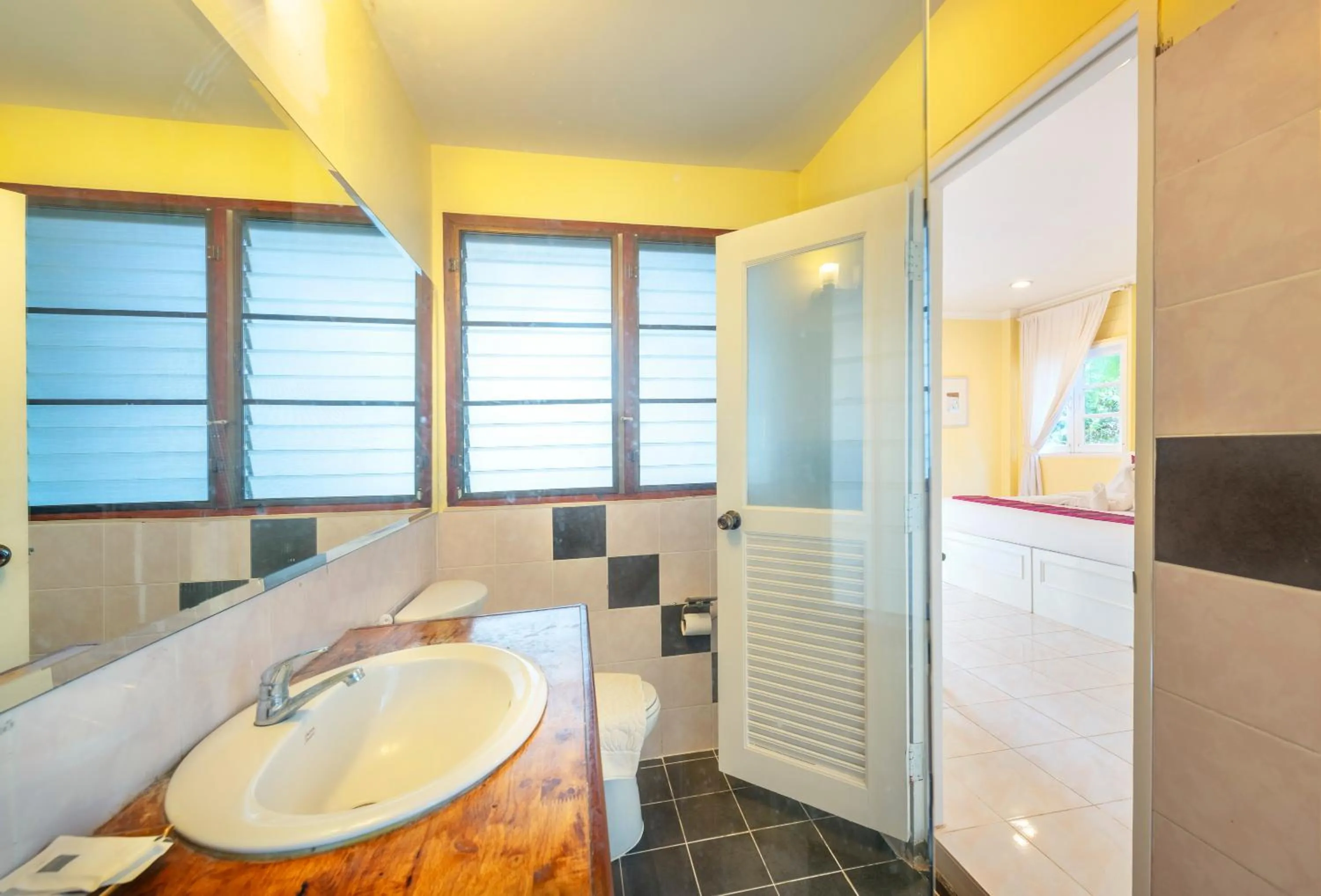 Bathroom in รตะธารา รีสอร์ท ratathara resort