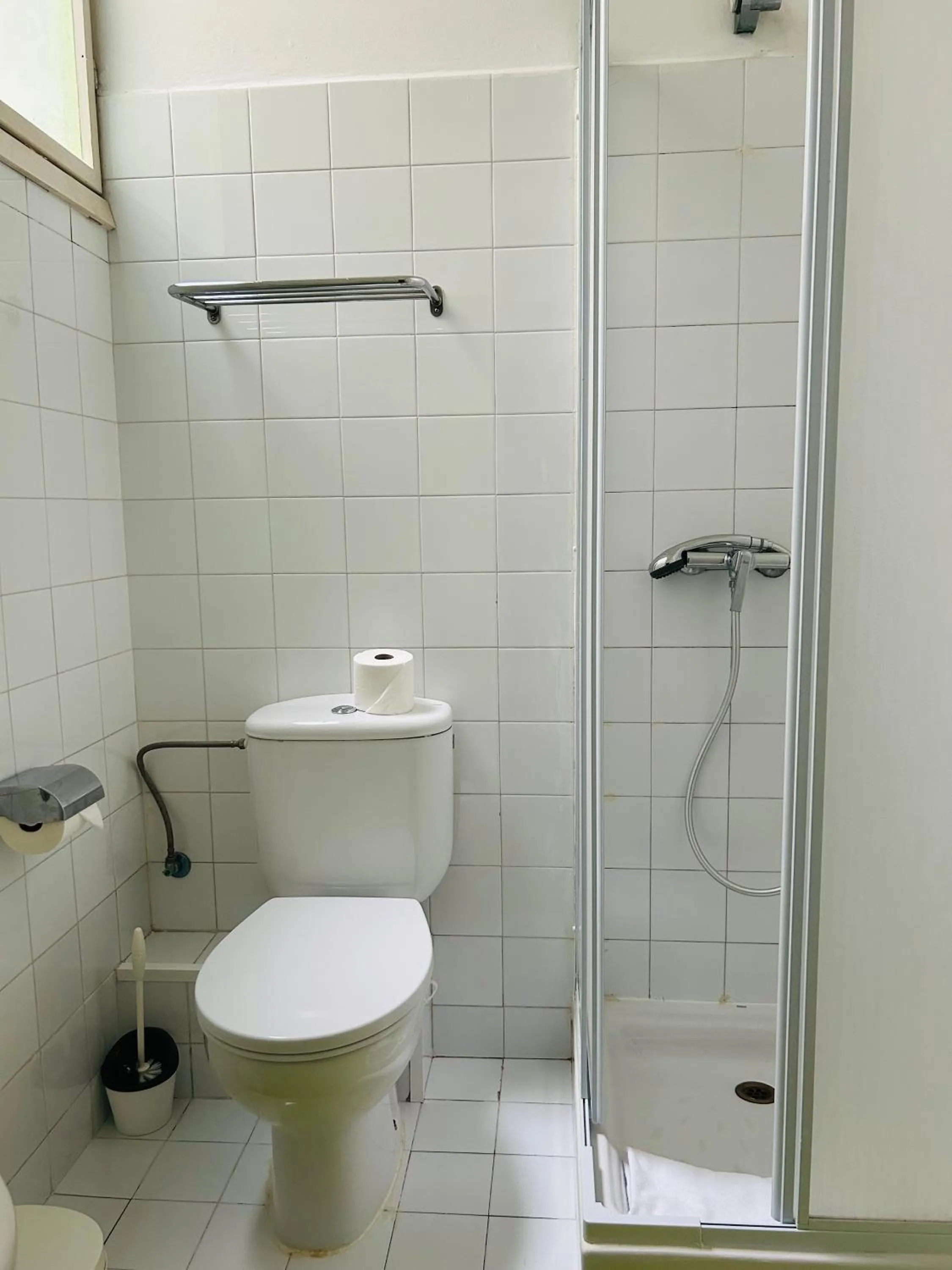 Central and Basic Universitat for YOUNG HOSTEL