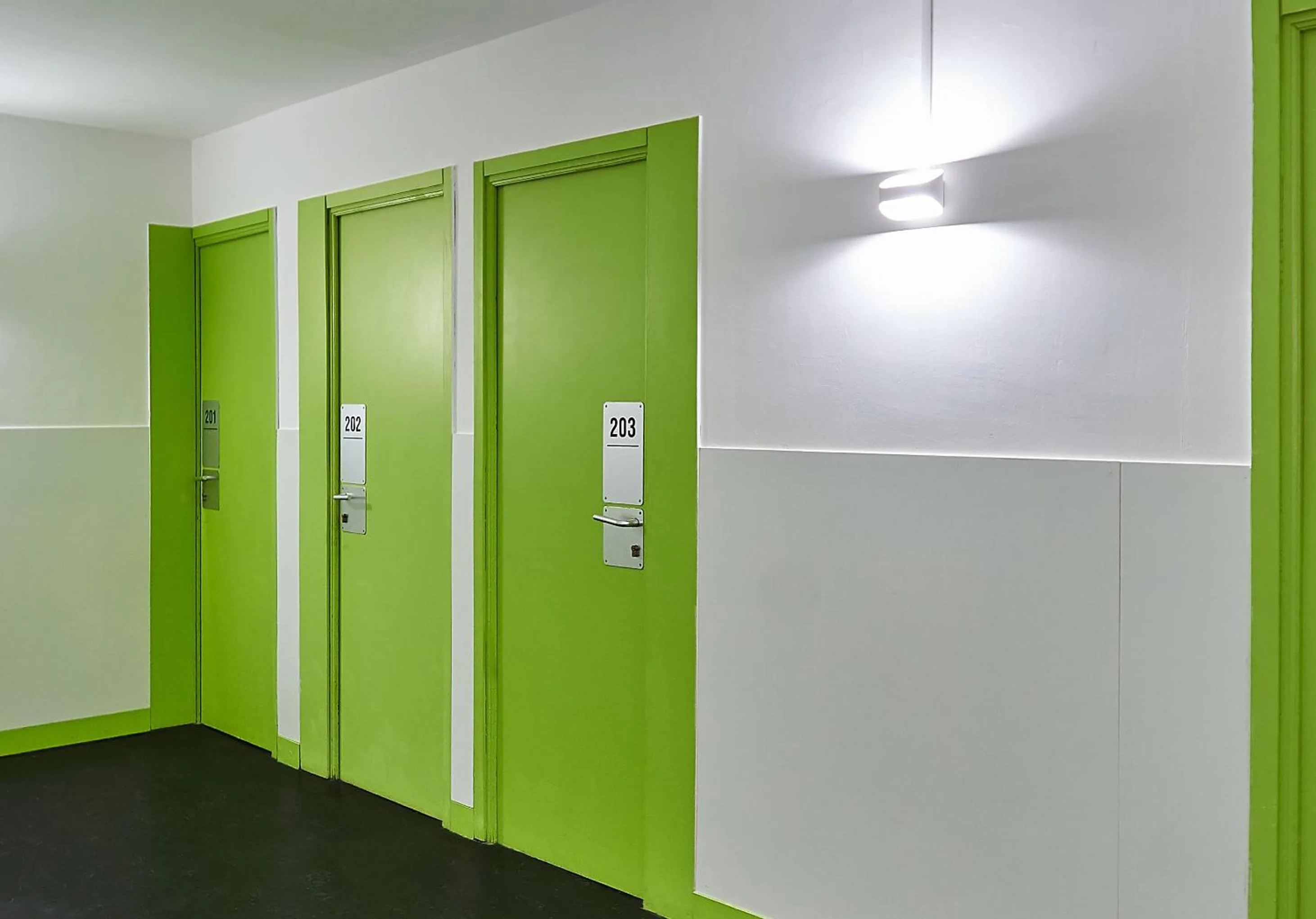 Area and facilities in Central and Basic Universitat for YOUNG HOSTEL