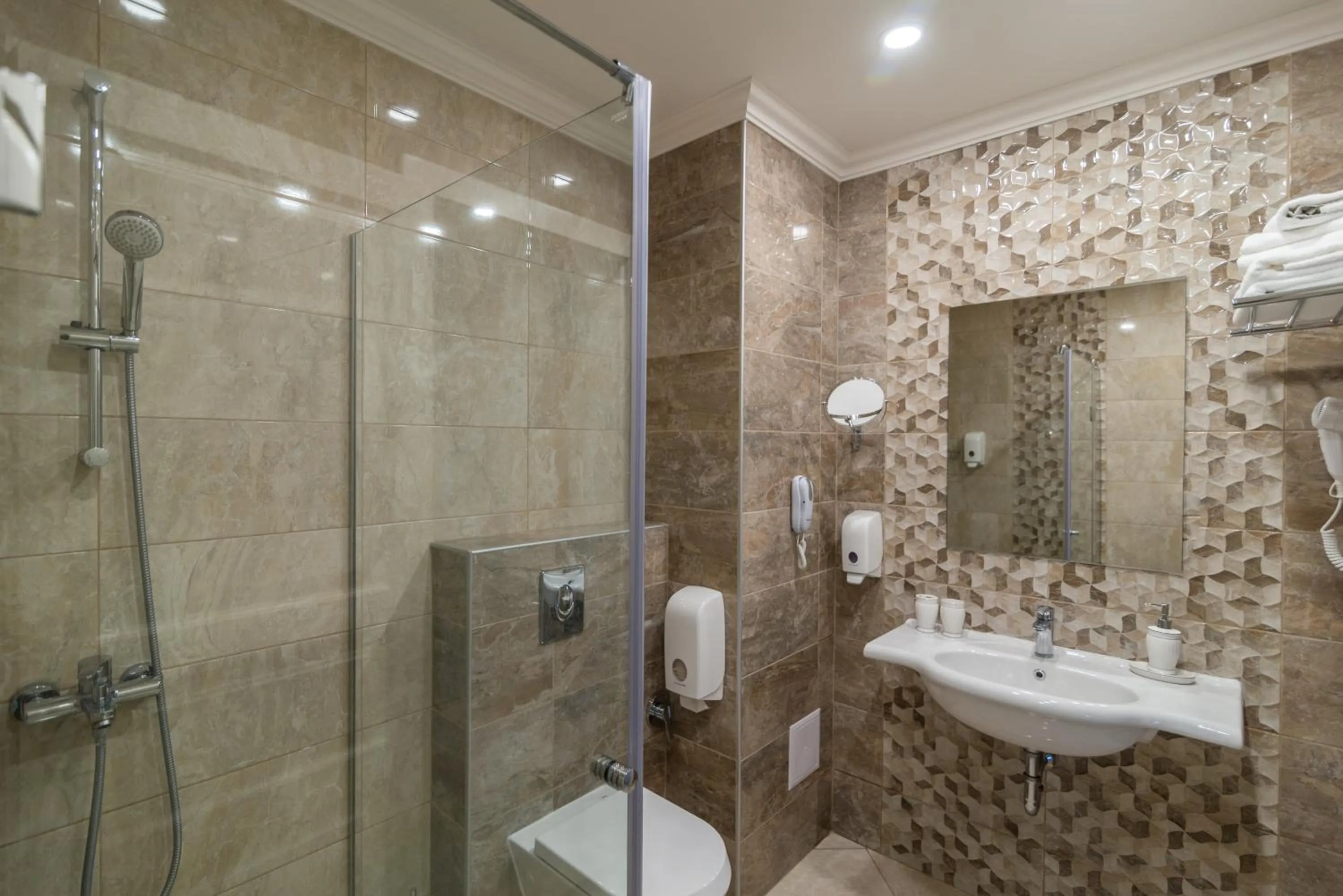 Bathroom in Sunny Castle Hotel - All Inclusive, Beach and Free parking