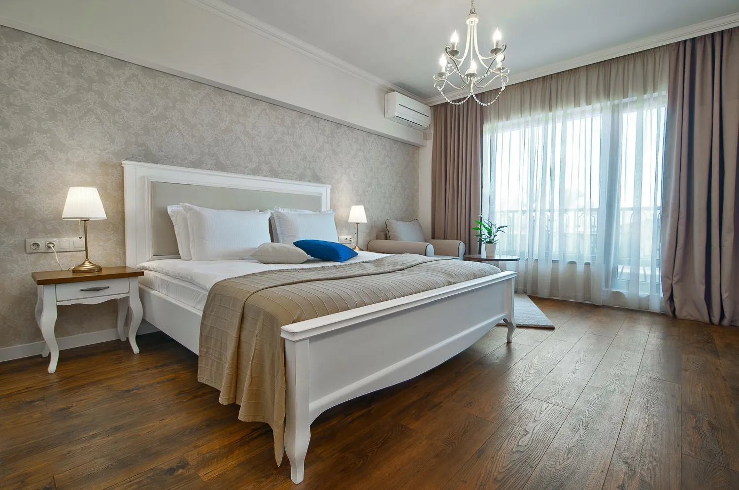 Day, Bed in Sunny Castle Hotel - All Inclusive, Beach and Free parking