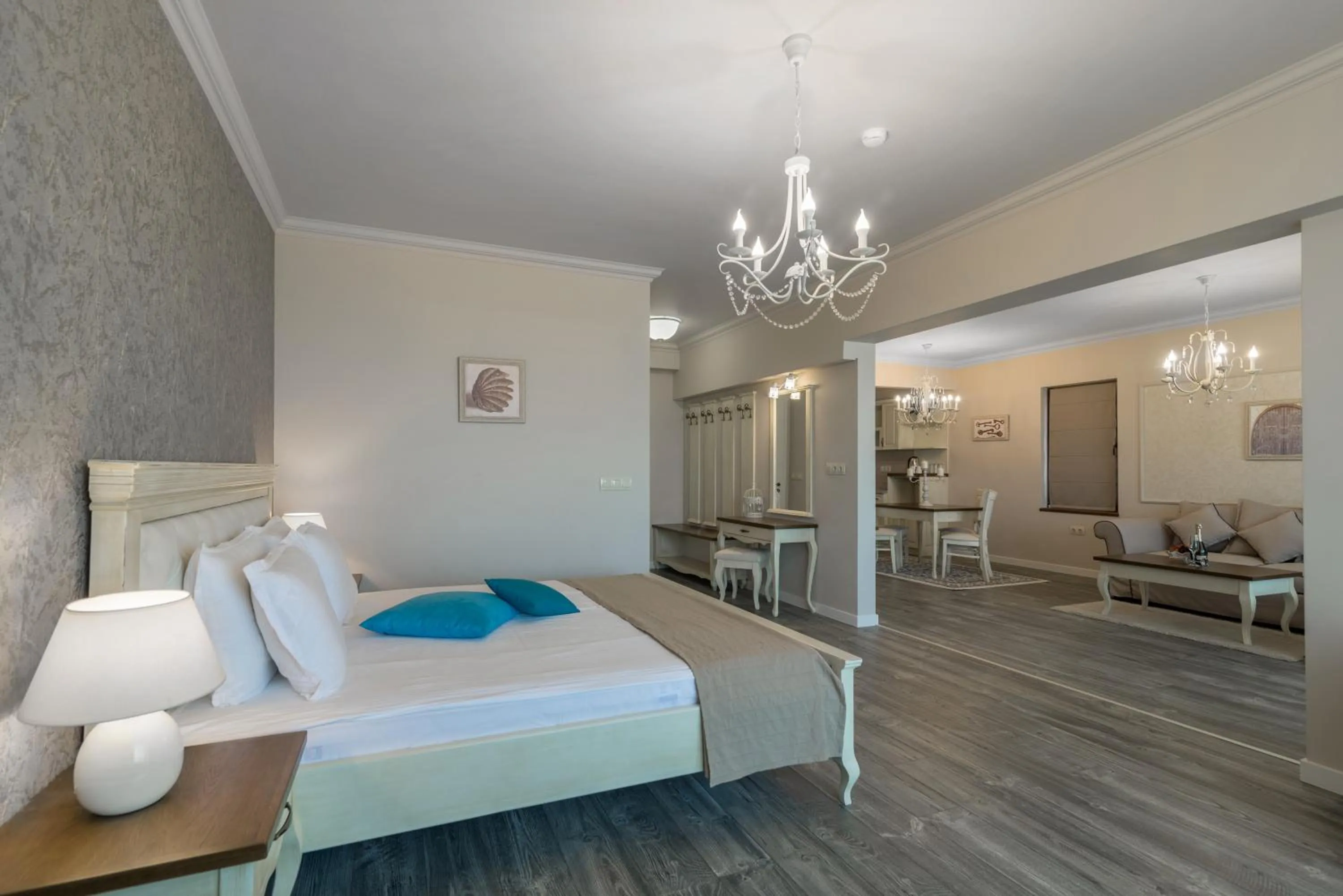 Bedroom, Bed in Sunny Castle Hotel - All Inclusive, Beach and Free parking