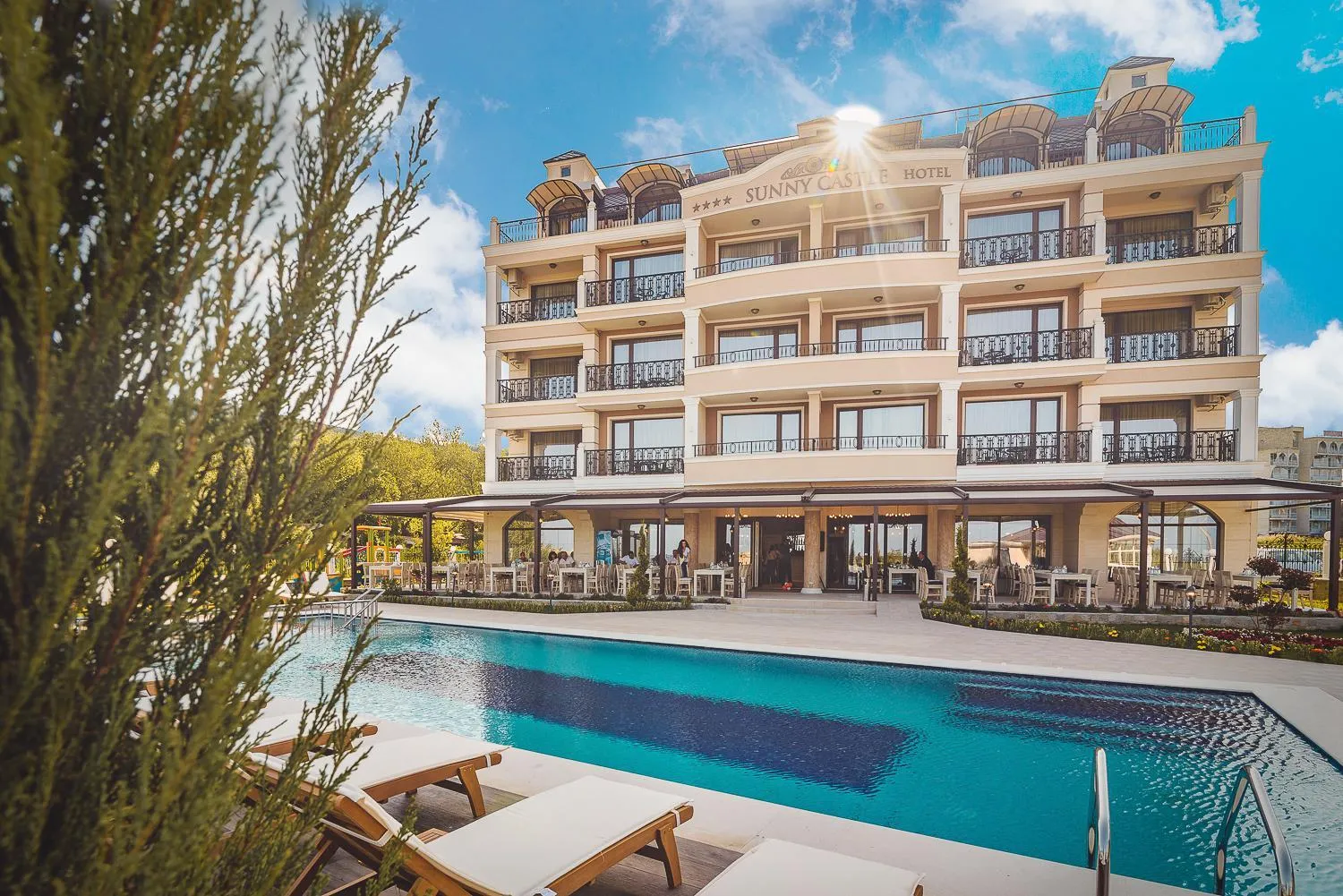 Property building in Sunny Castle Hotel - All Inclusive, Beach and Free parking