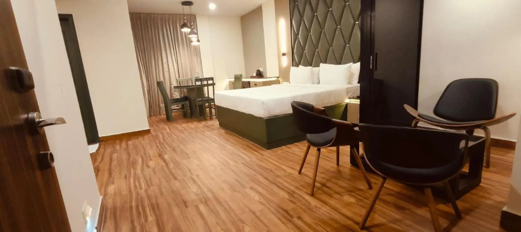 View (from property/room), Bed in Hotel Grand Residence