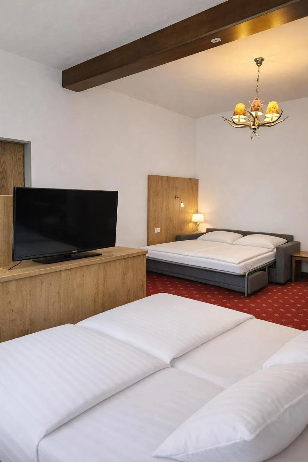 Property building, Bed in Gasthof Klement