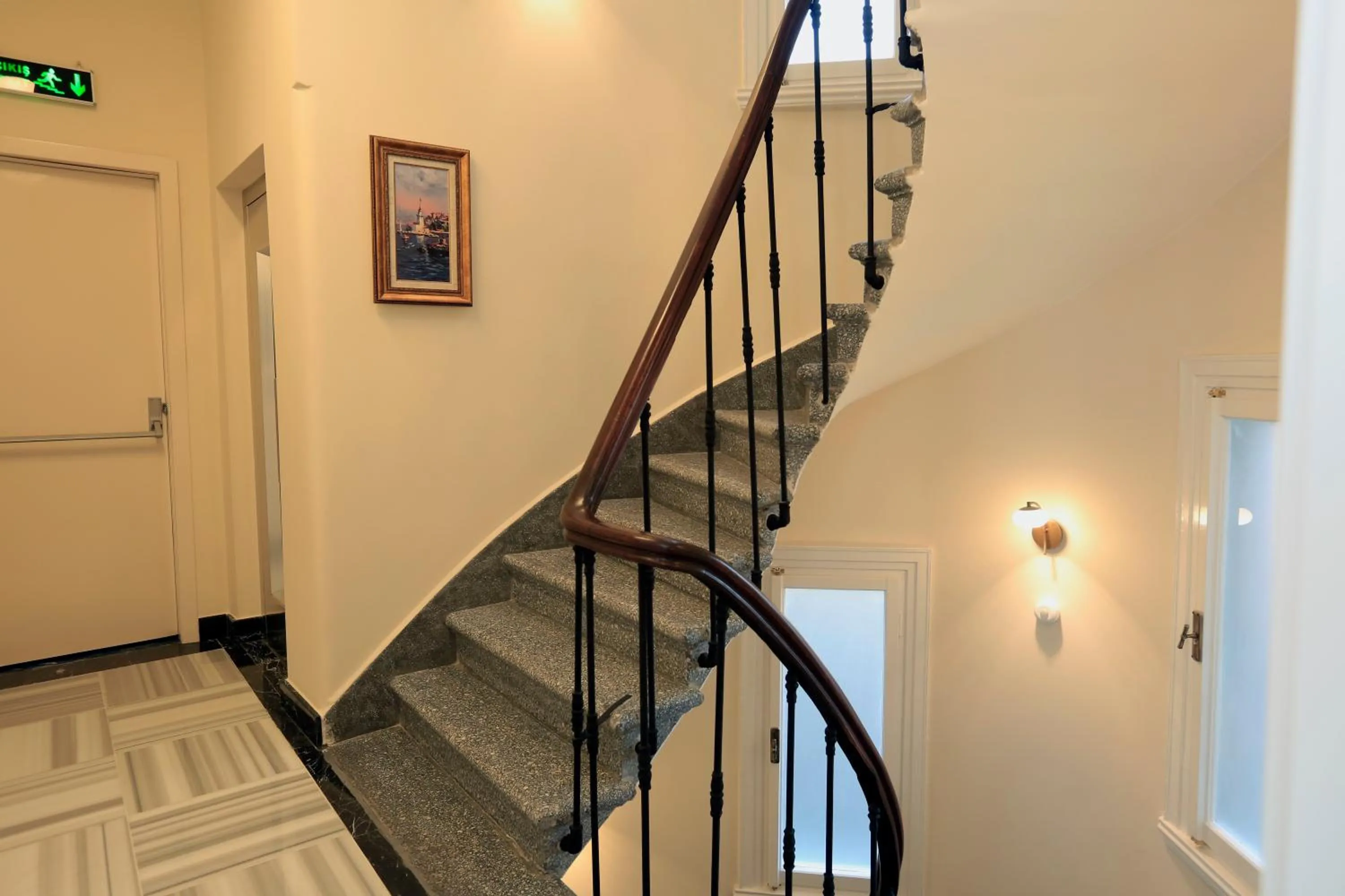 Decorative detail in Art Nouveau Pera