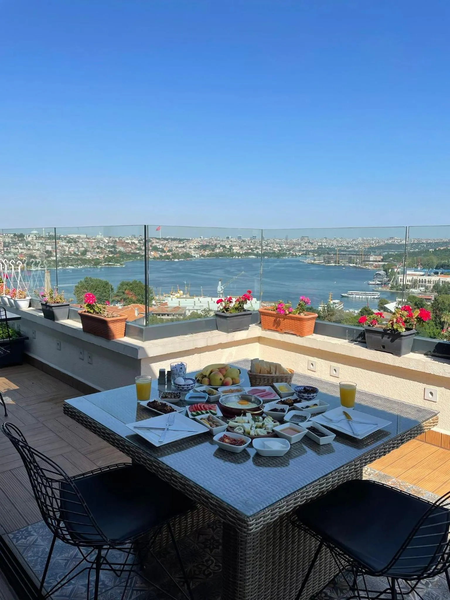 Balcony/Terrace in Art Nouveau Pera