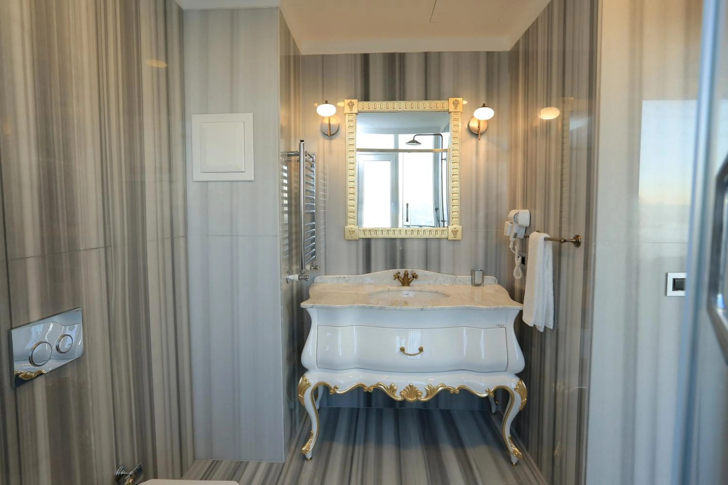 Bathroom, Bed in Art Nouveau Pera