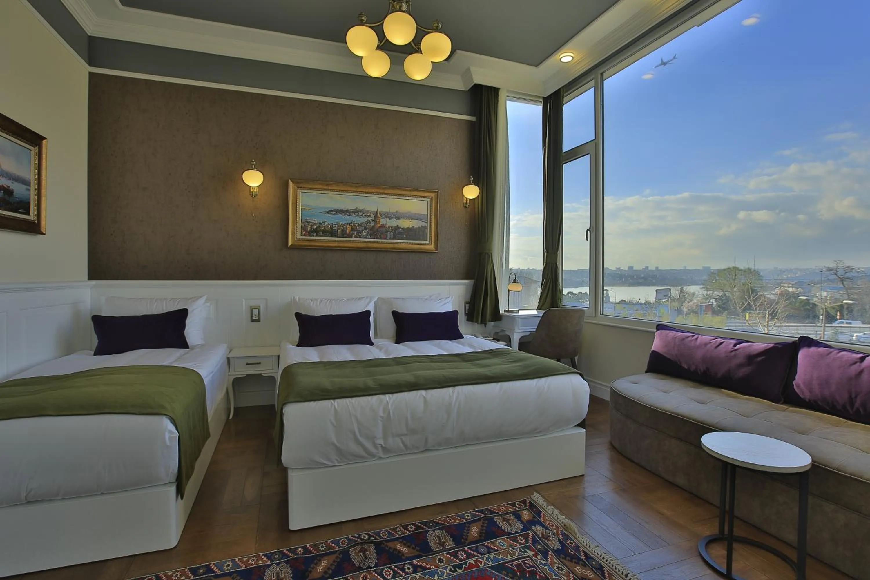 Bedroom in Art Nouveau Pera