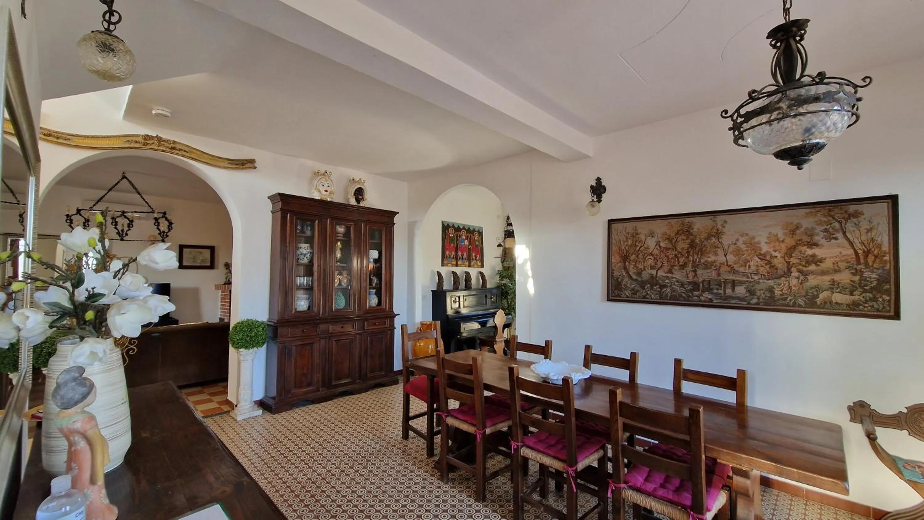 Dining area in Villa Sicels - Agnone Beach - Syracuse