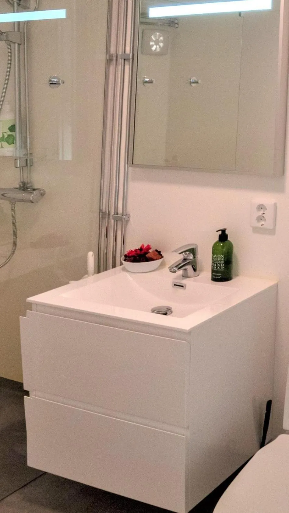 Shower in Évika boutique hotel