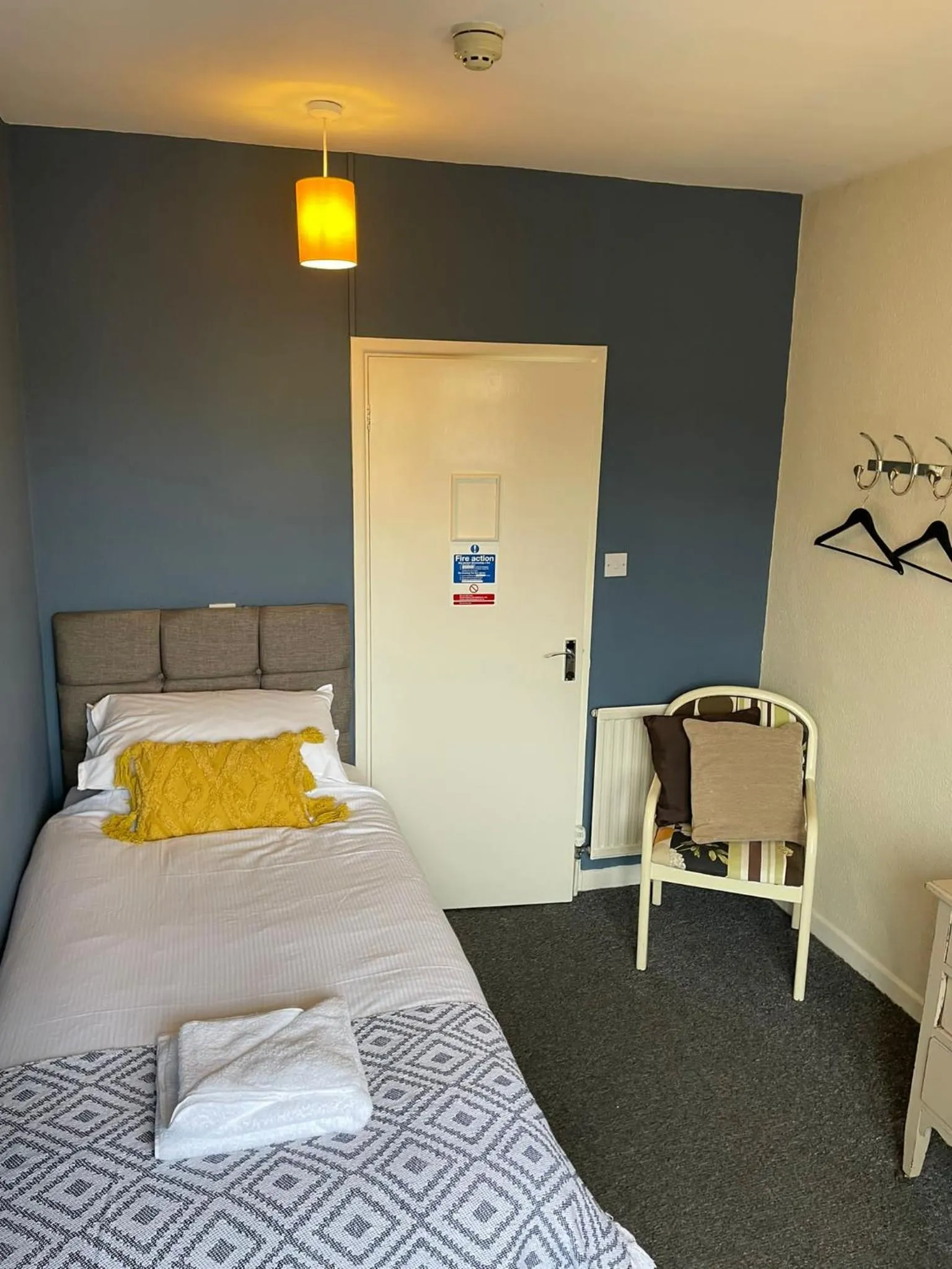 Bedroom, Bed in The White Hart