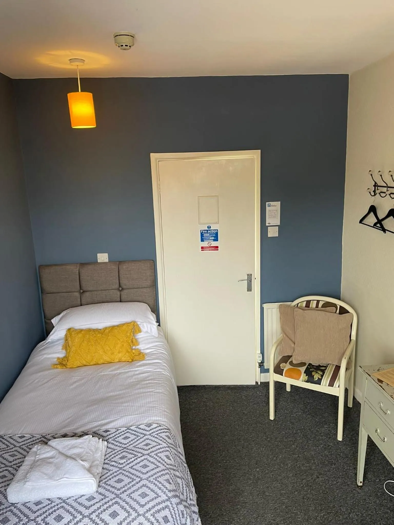 Bedroom, Bed in The White Hart