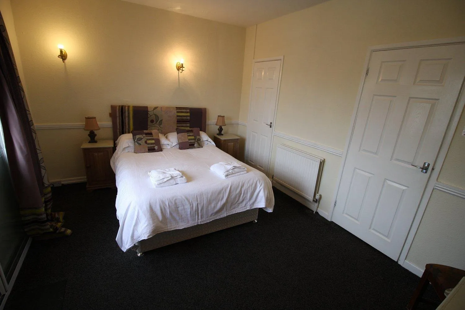 Bedroom, Bed in The White Hart