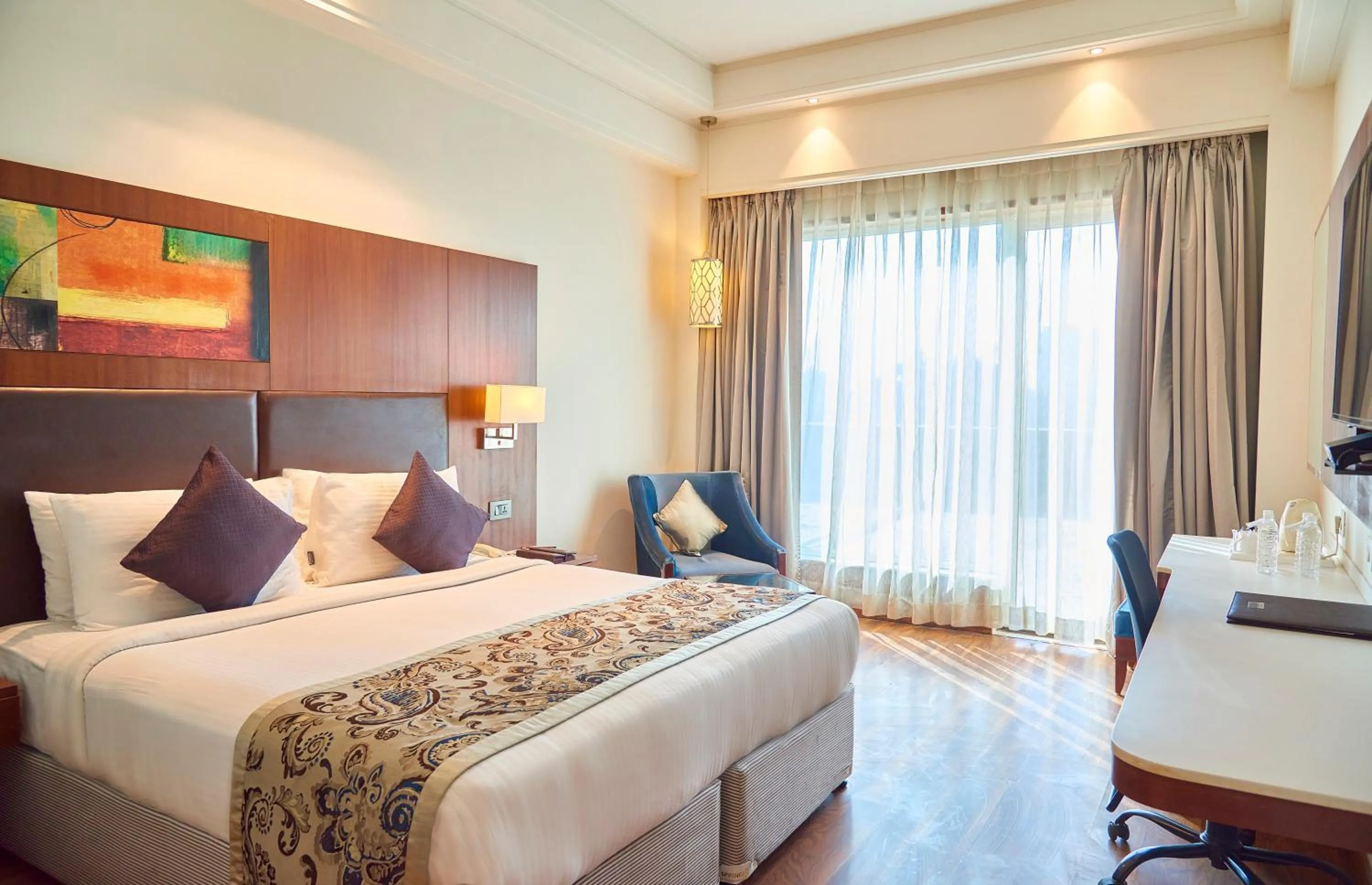 Bed in The P L Palace Agra