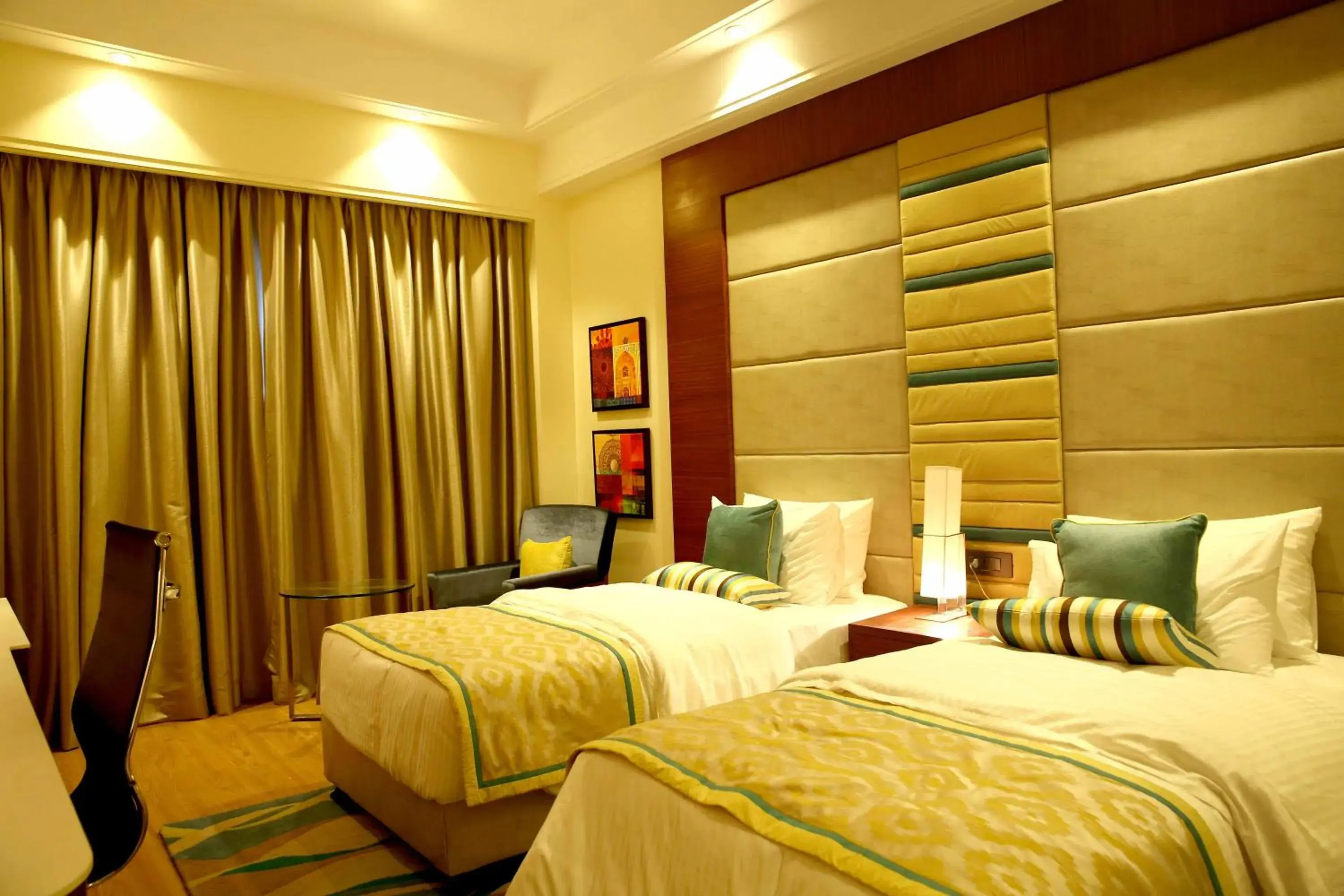 Pavilion Room With Twin Bed in The P L Palace Agra Pavilion Room With Twin Bed in The P L Palace Agra