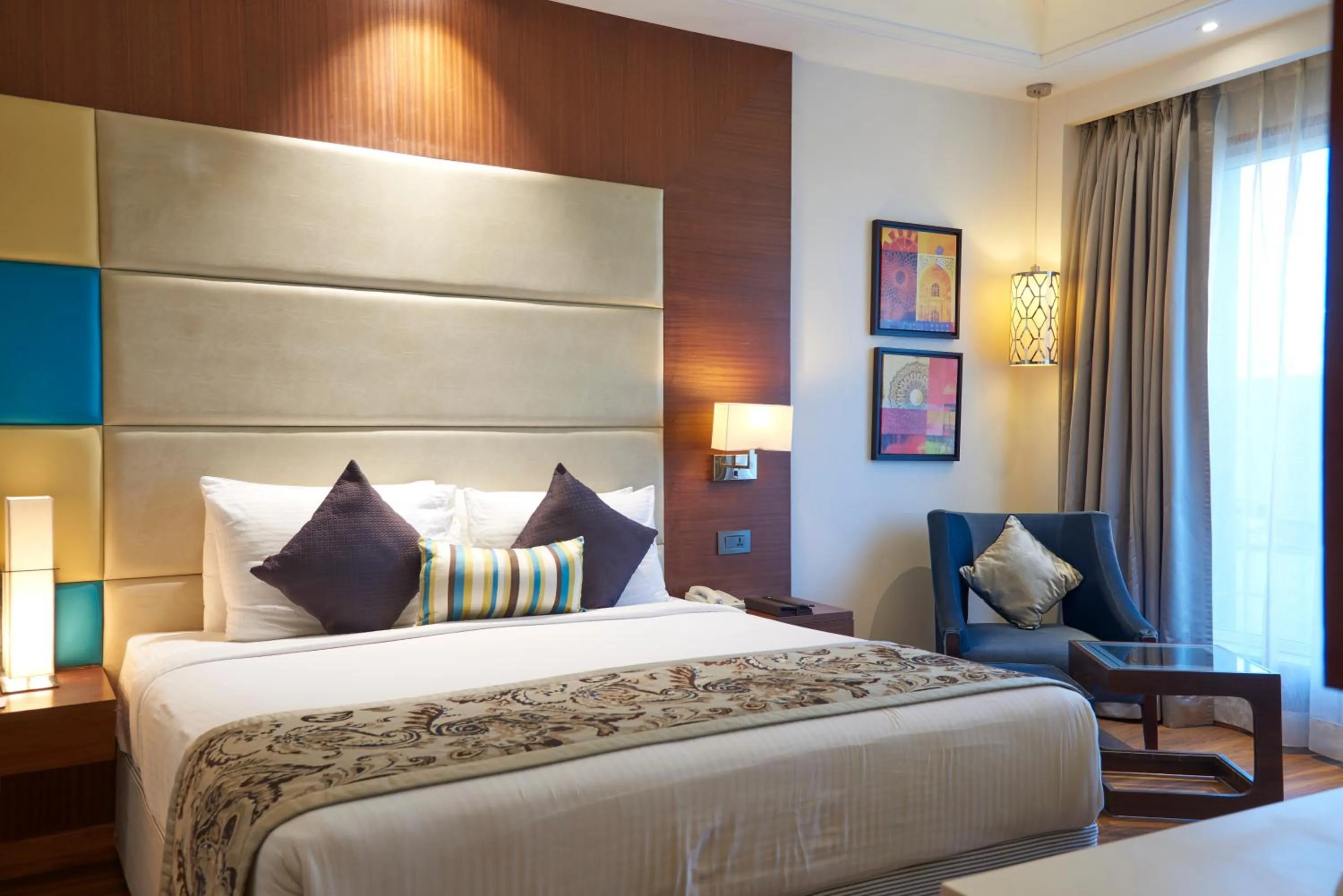 Bed in The P L Palace Agra