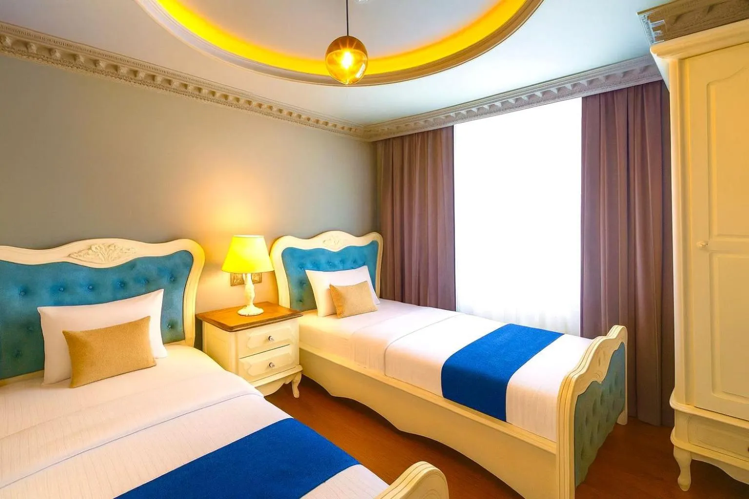 Photo of the whole room, Bed in REAL KiNG RESiDANCE